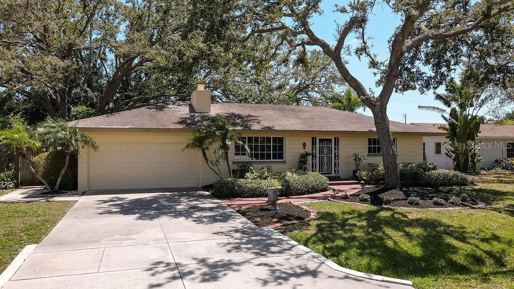 1319 MANGO AVENUE