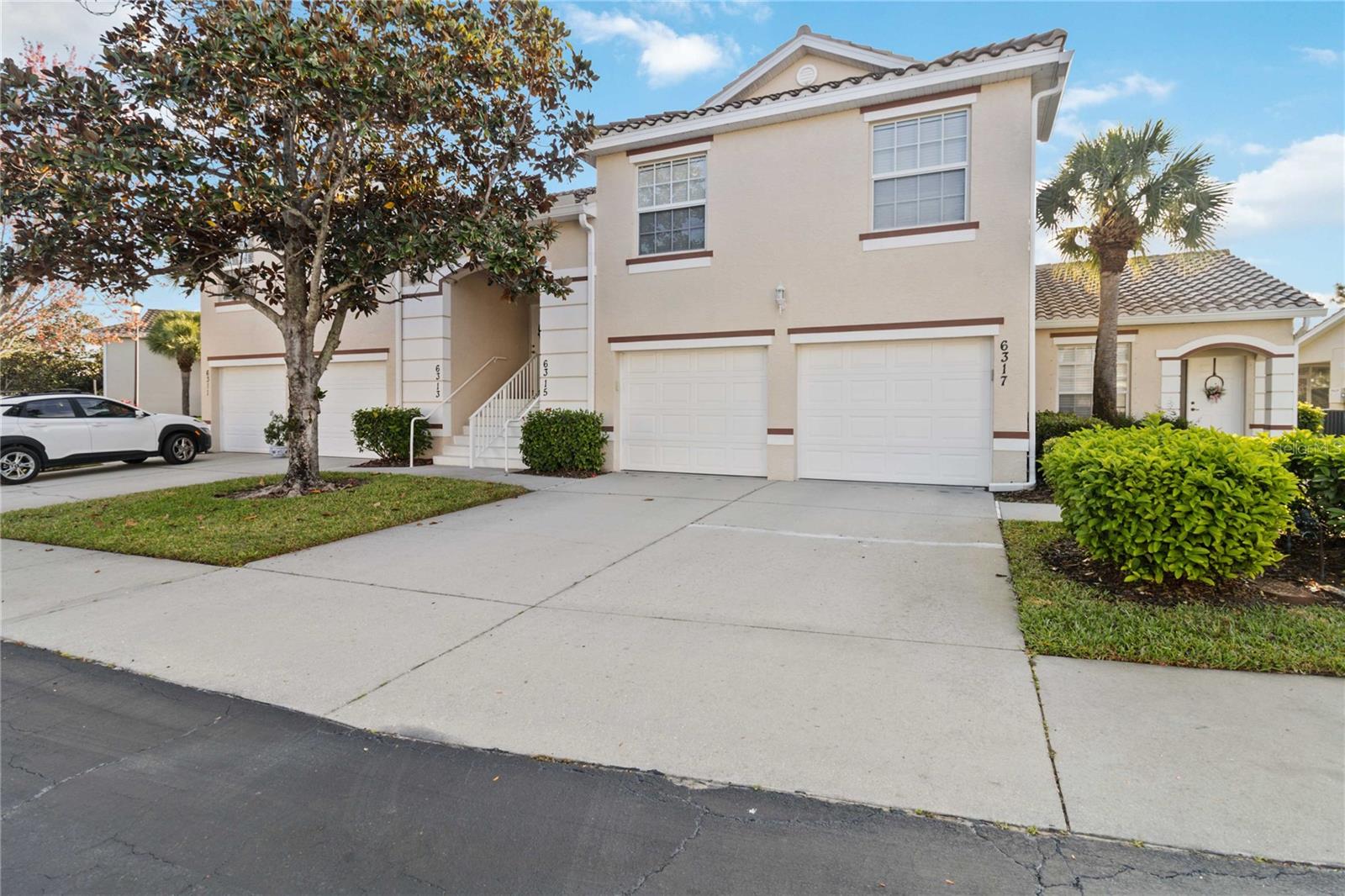 6315 BAY CEDAR LN #202