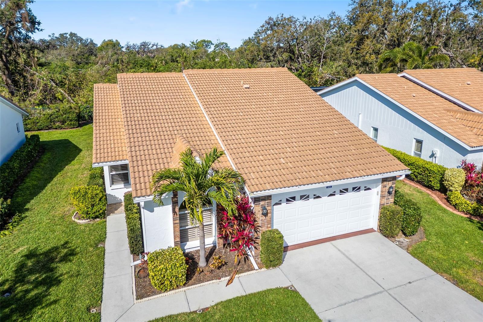 5814 GARDEN LAKES FERN