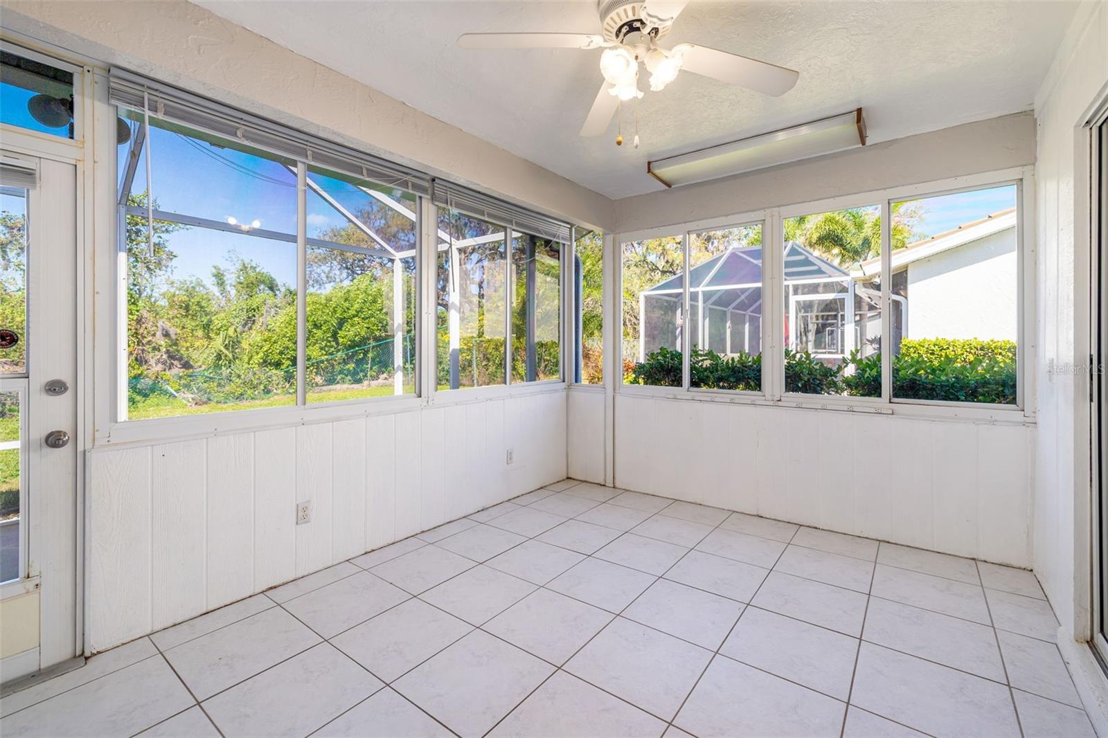 5814 GARDEN LAKES FERN