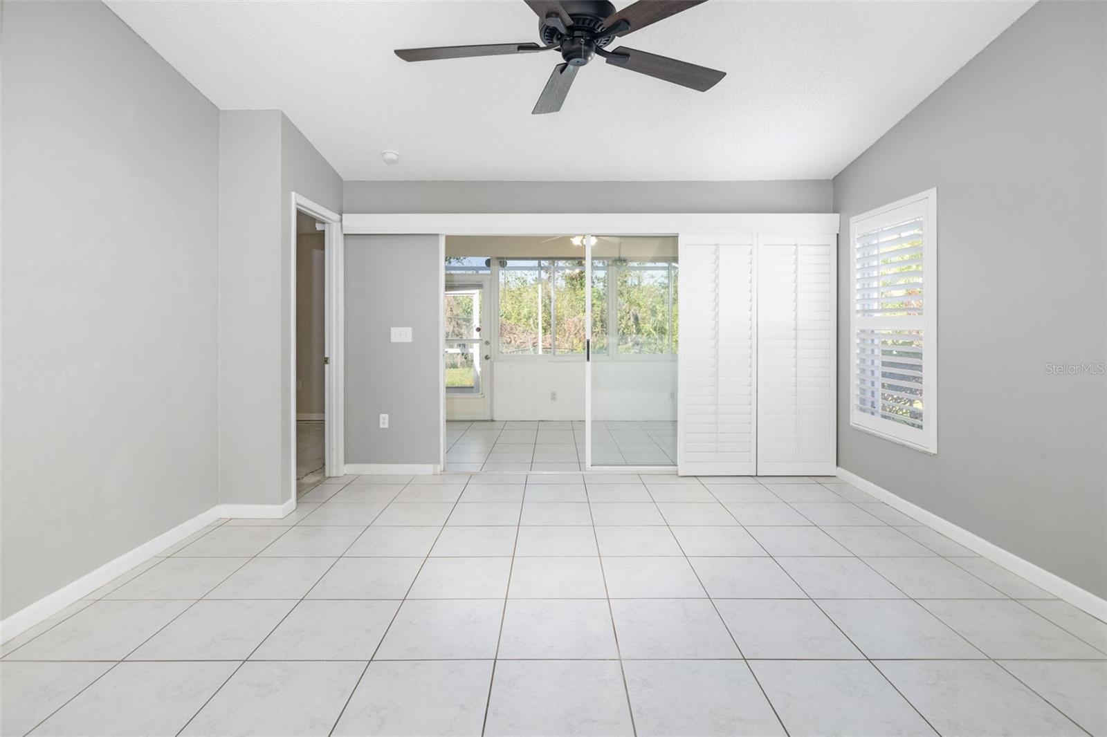 5814 GARDEN LAKES FERN