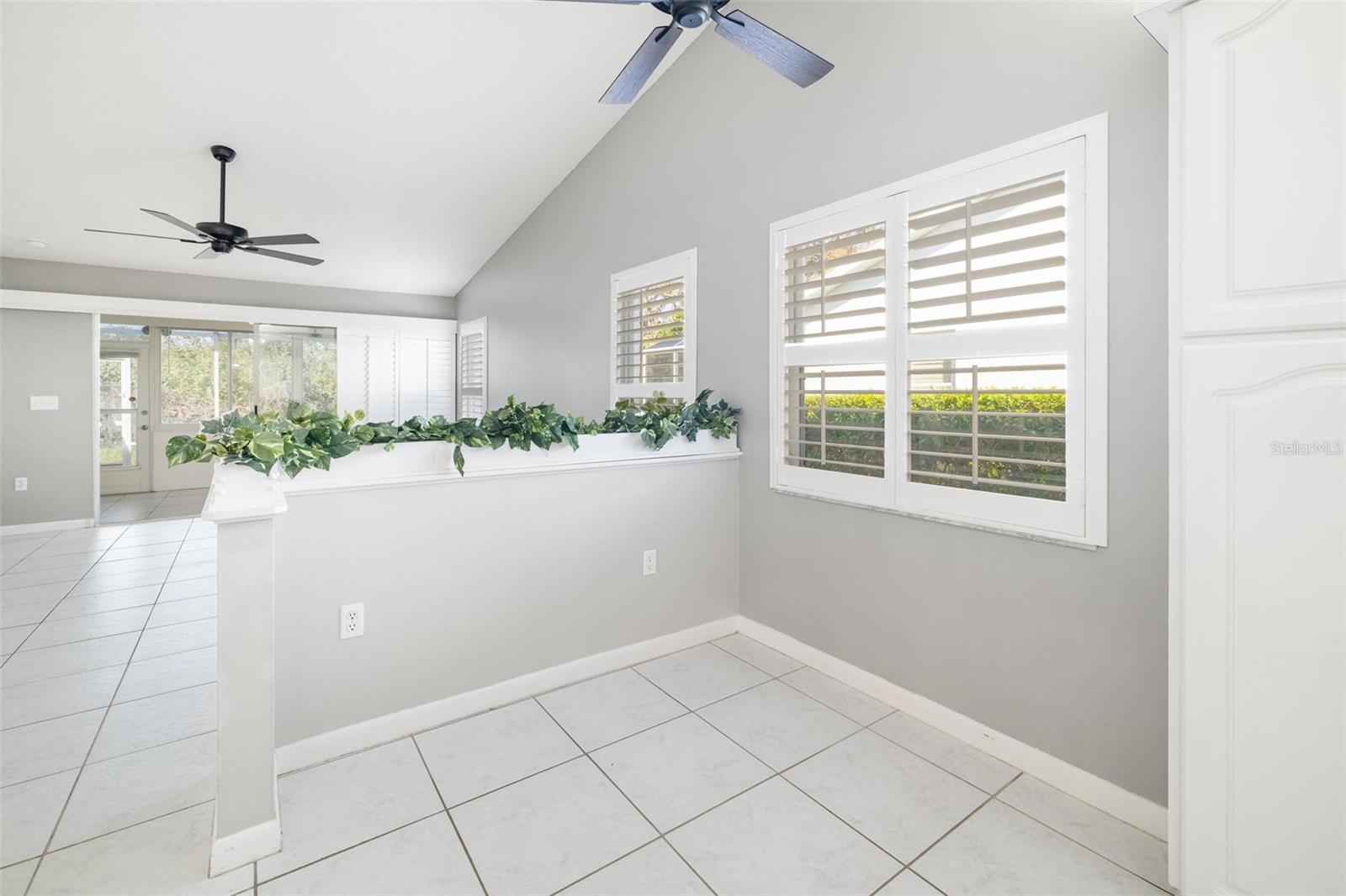 5814 GARDEN LAKES FERN