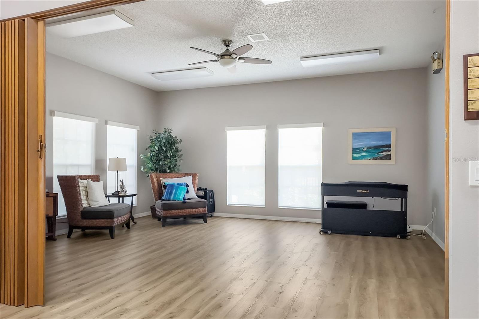 5814 GARDEN LAKES FERN
