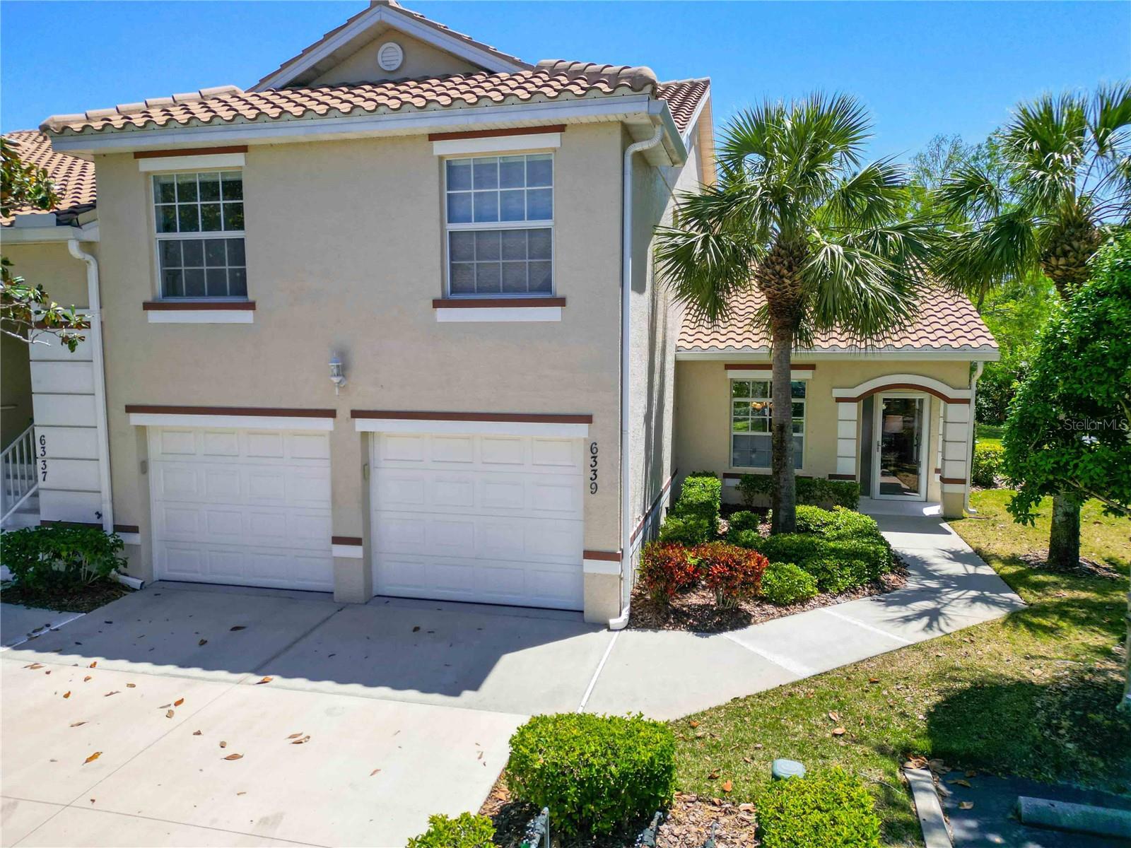 6339 BAY CEDAR LN #102
