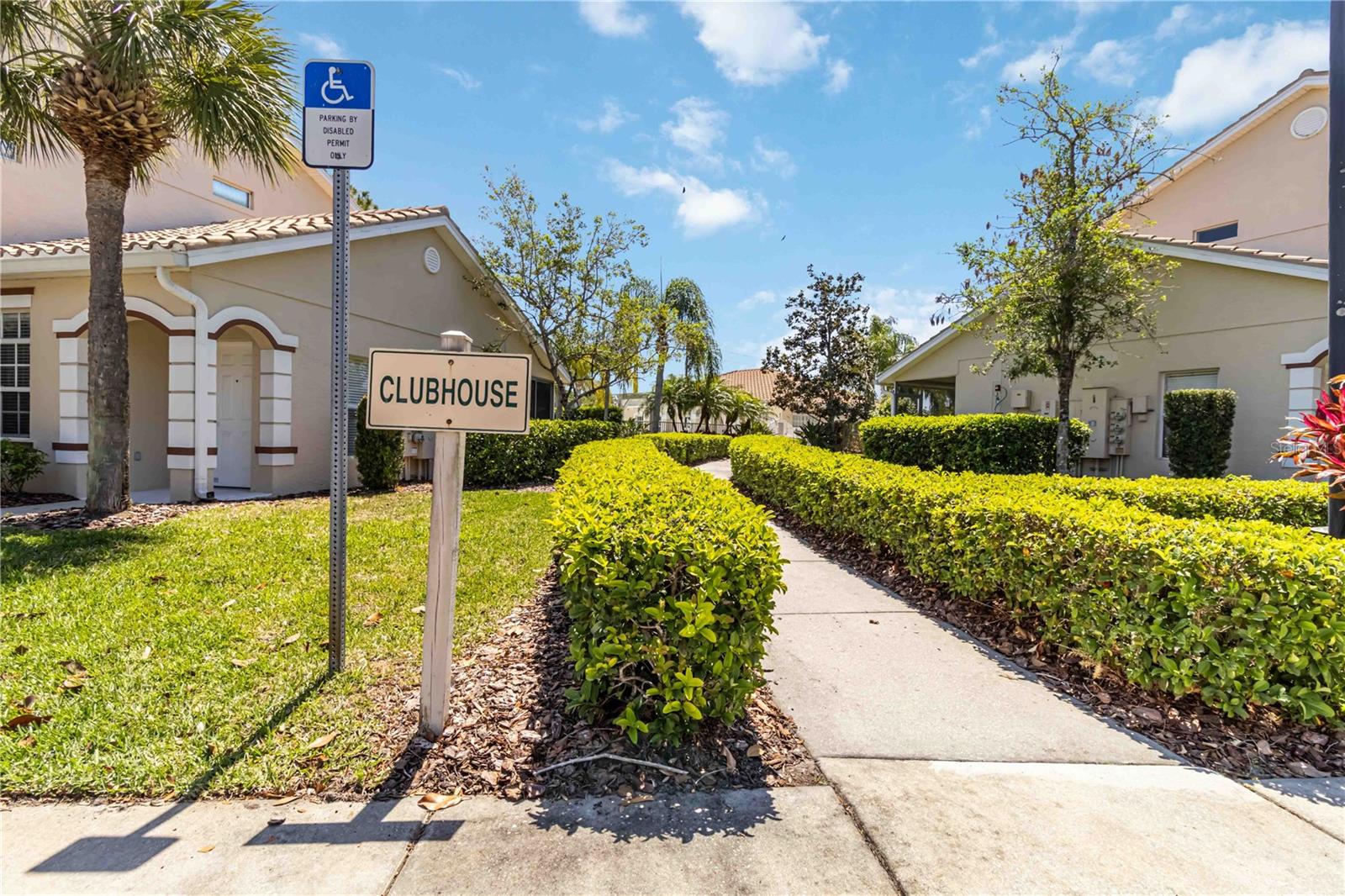 6339 BAY CEDAR LN #102