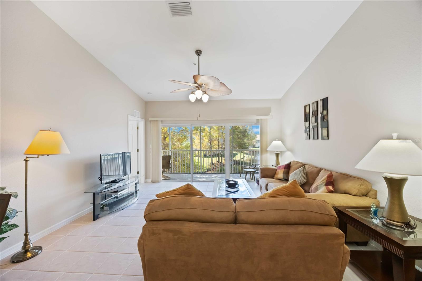 6424 BAY CEDAR LN #201