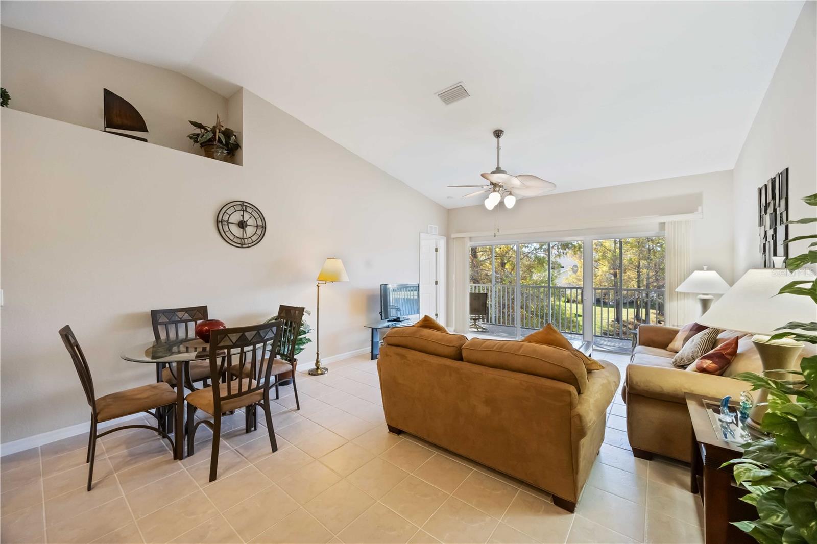 6424 BAY CEDAR LN #201