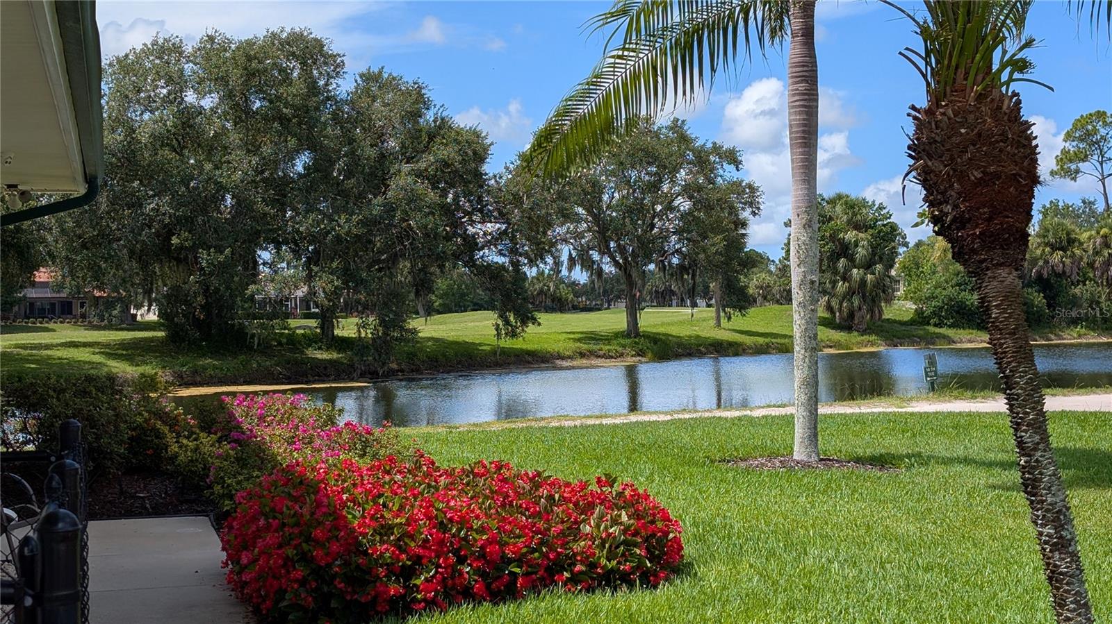7325 FOUNTAIN PALM CIR #7325