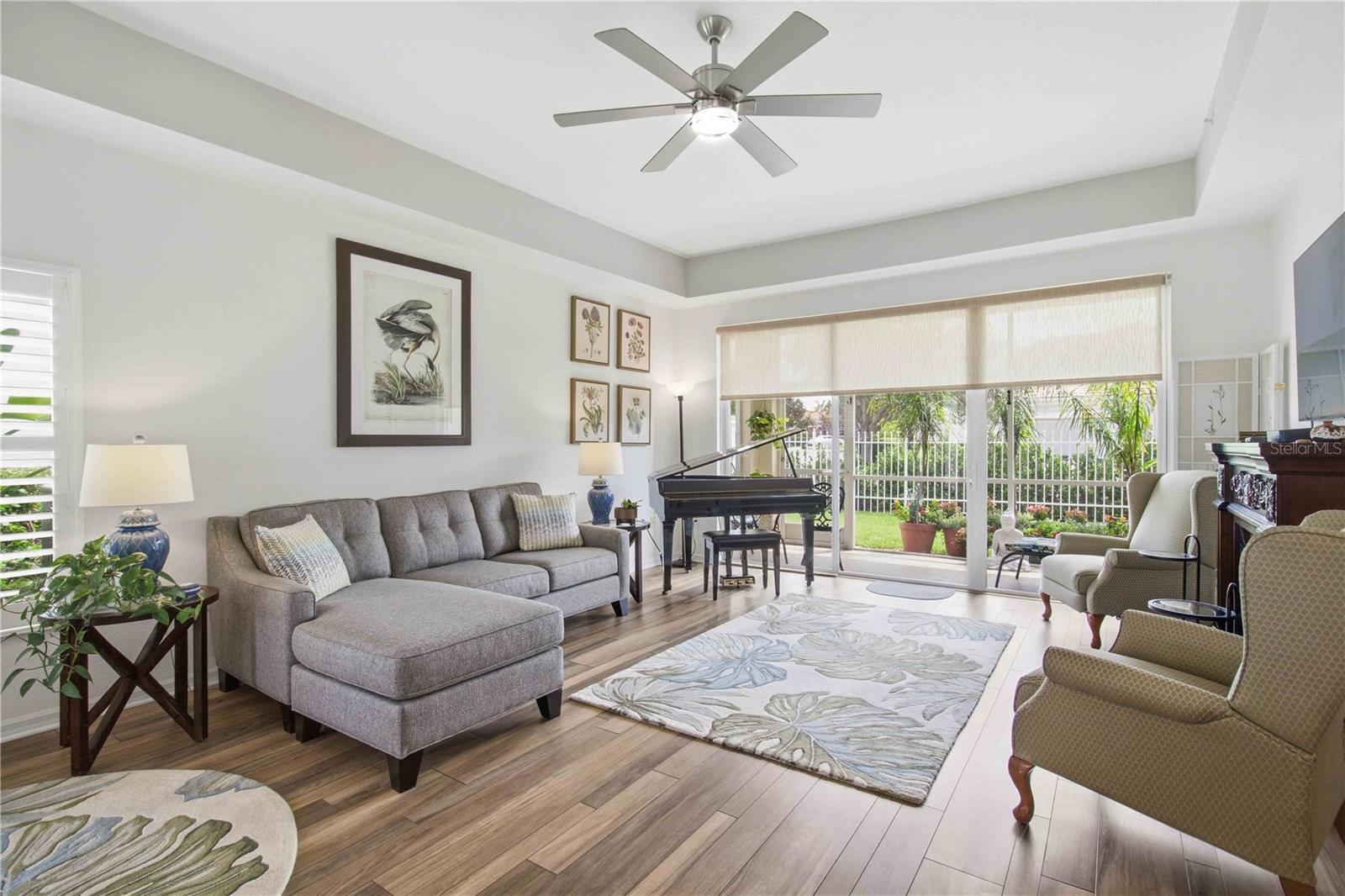 7325 FOUNTAIN PALM CIR #7325
