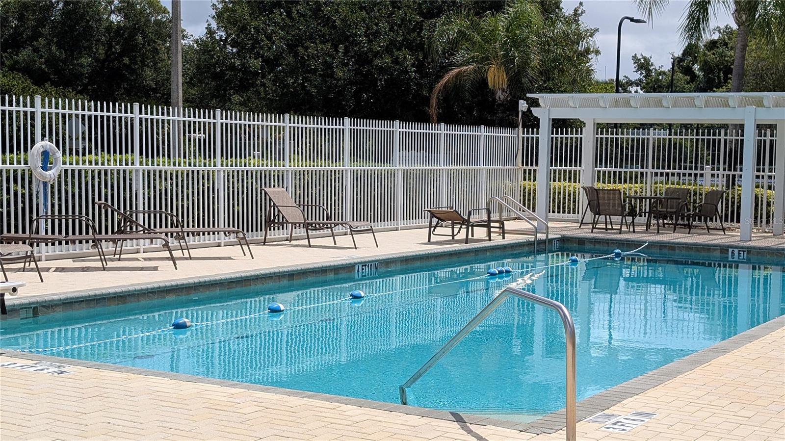 7325 FOUNTAIN PALM CIR #7325
