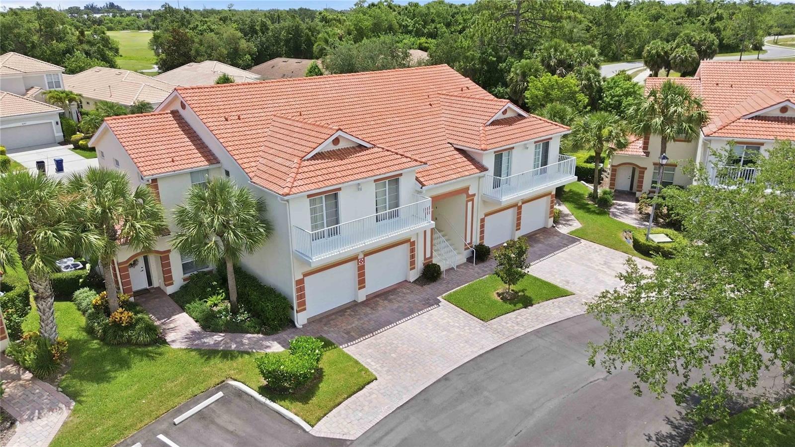 7325 FOUNTAIN PALM CIR #7325