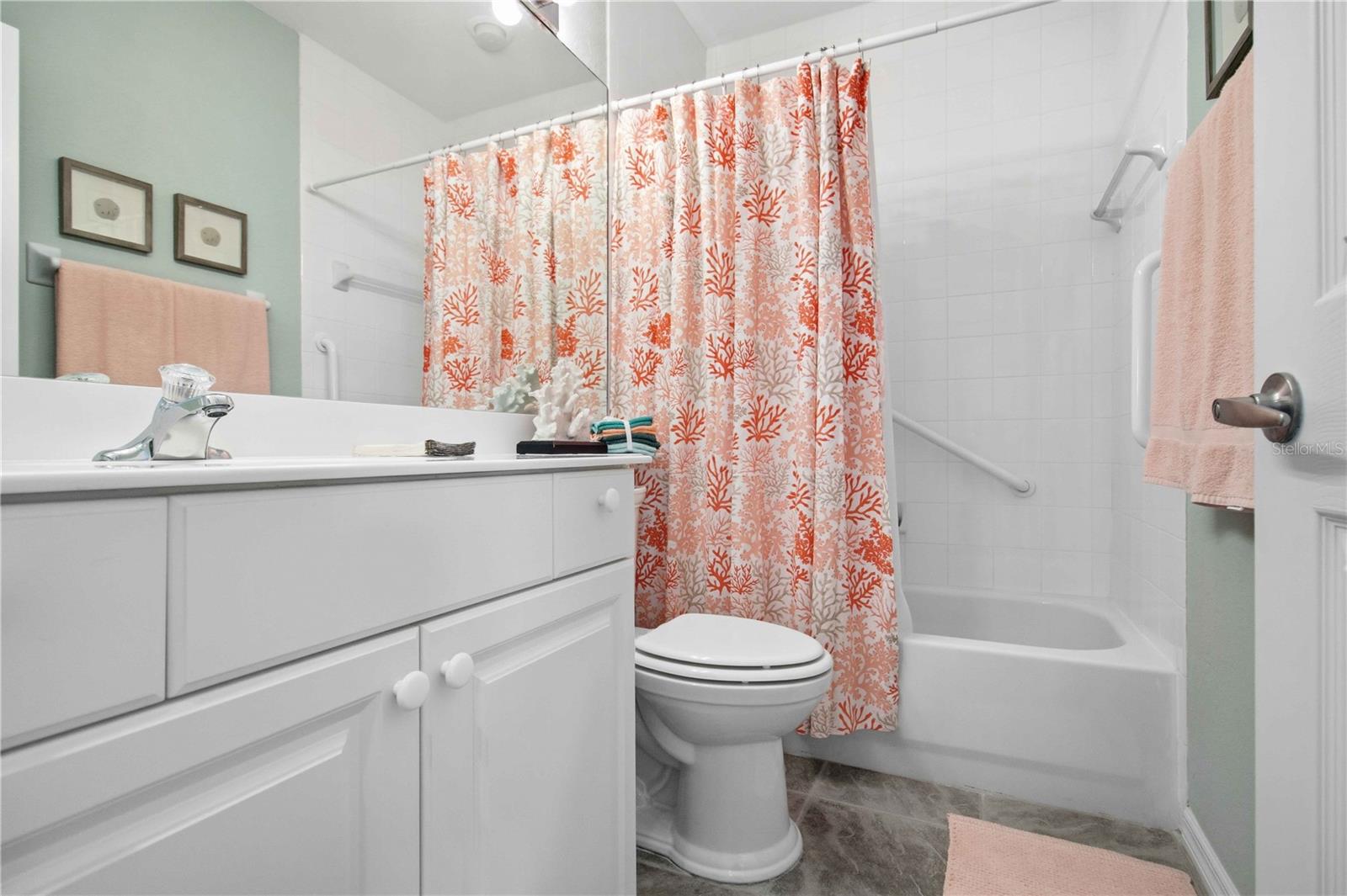 7325 FOUNTAIN PALM CIR #7325