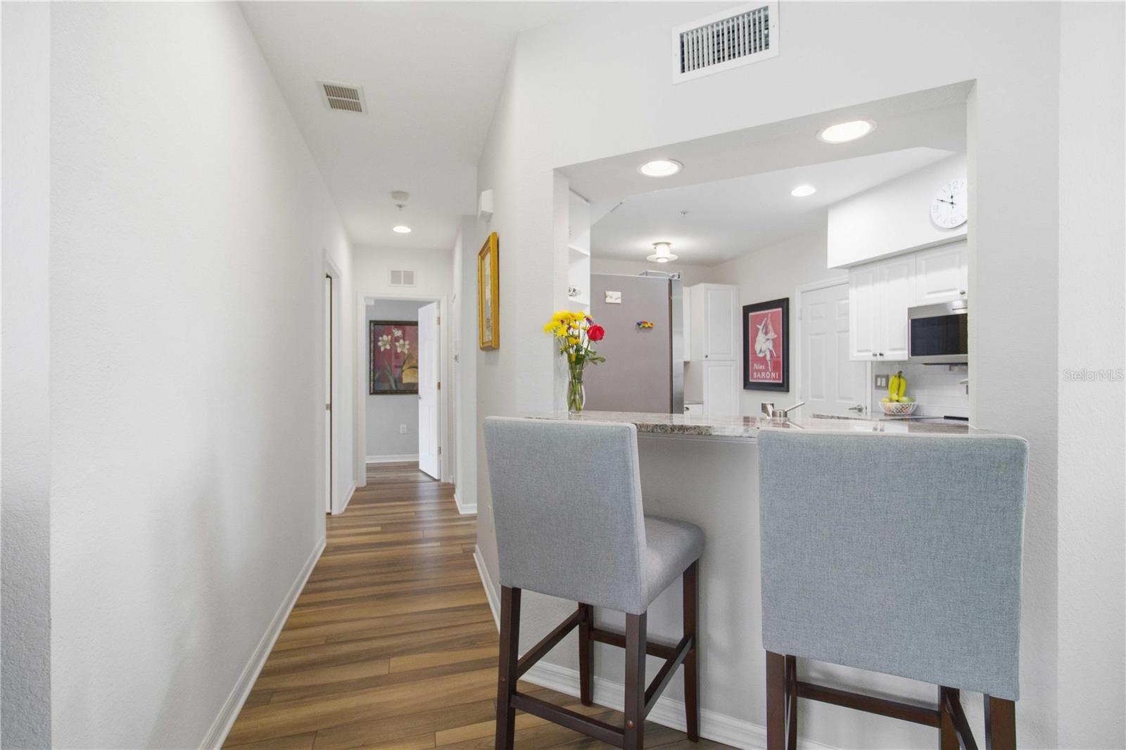 7325 FOUNTAIN PALM CIR #7325