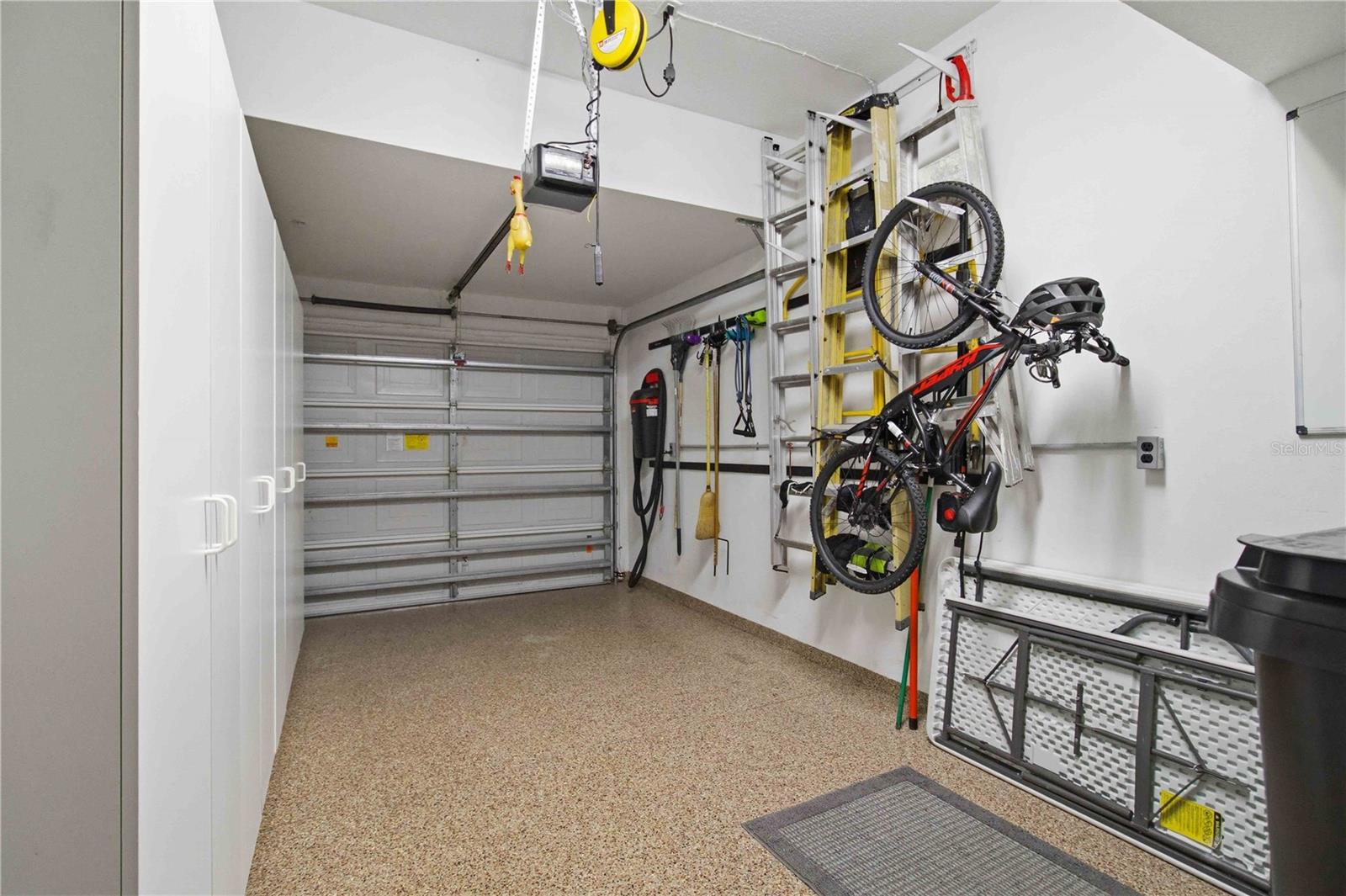 7325 FOUNTAIN PALM CIR #7325