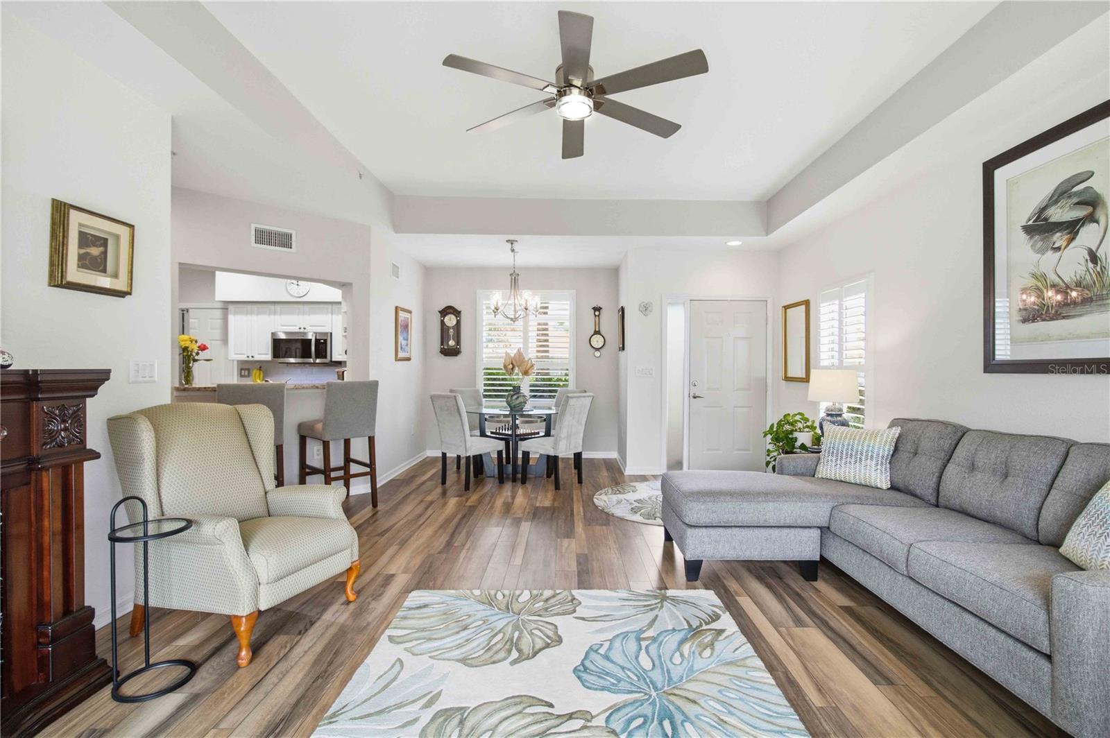 7325 FOUNTAIN PALM CIR #7325