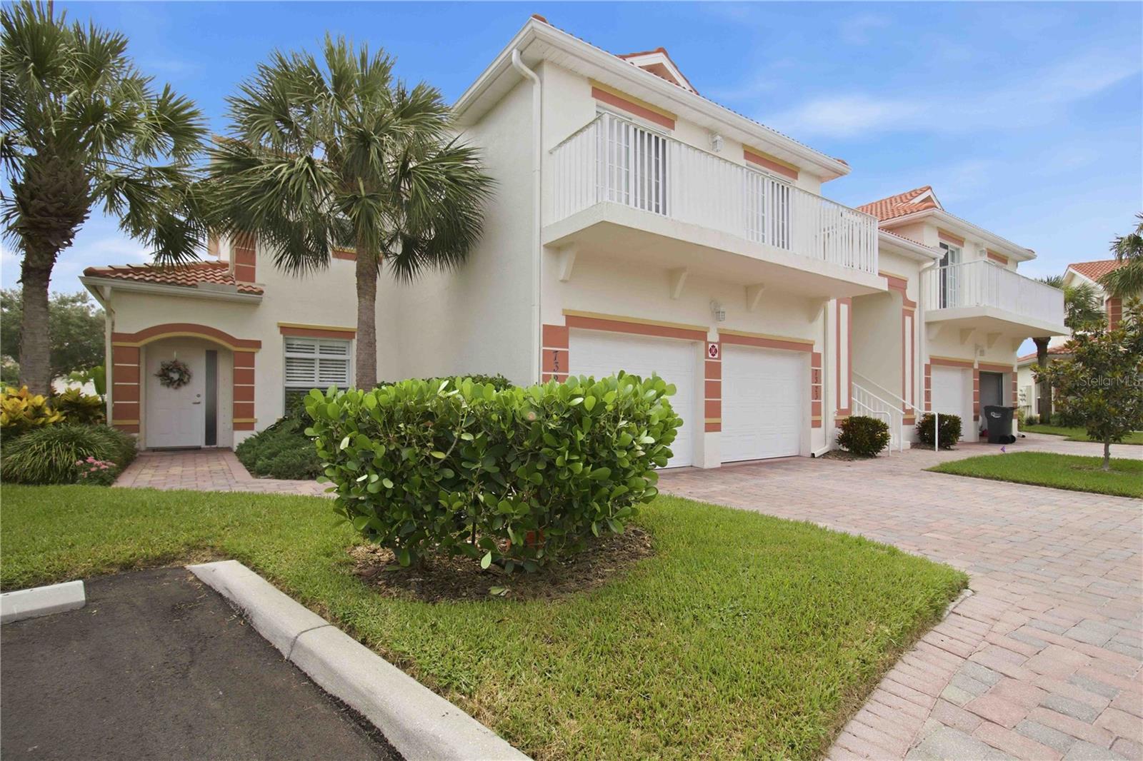 7325 FOUNTAIN PALM CIR #7325