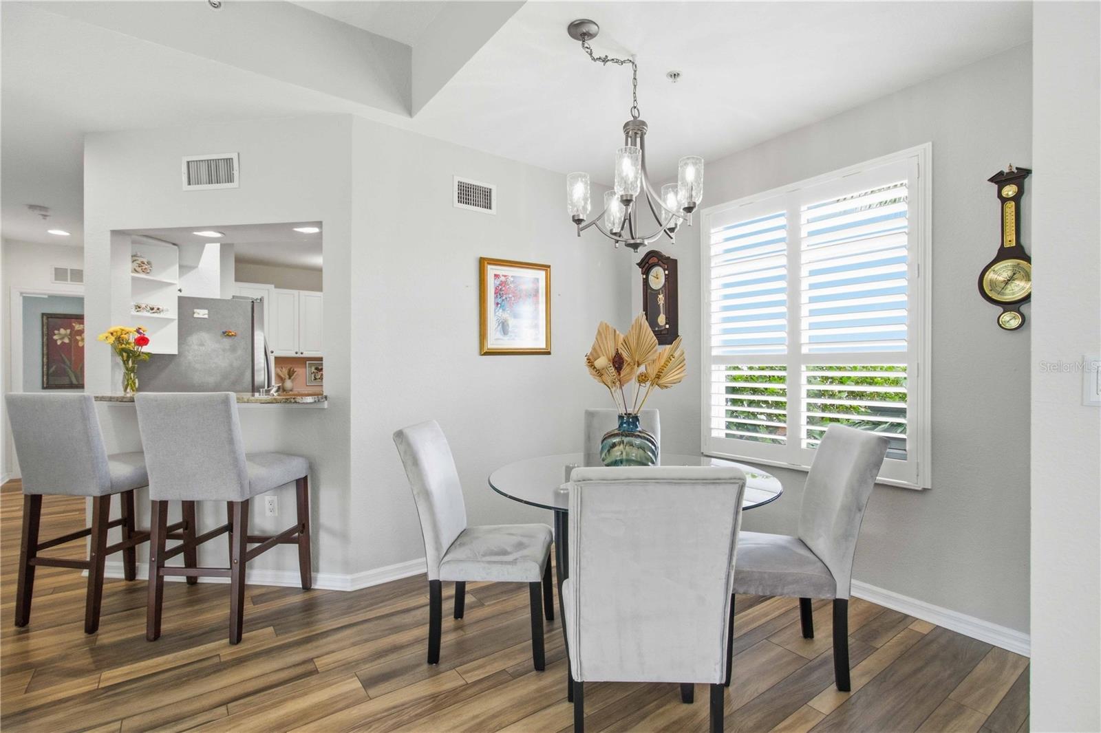 7325 FOUNTAIN PALM CIR #7325