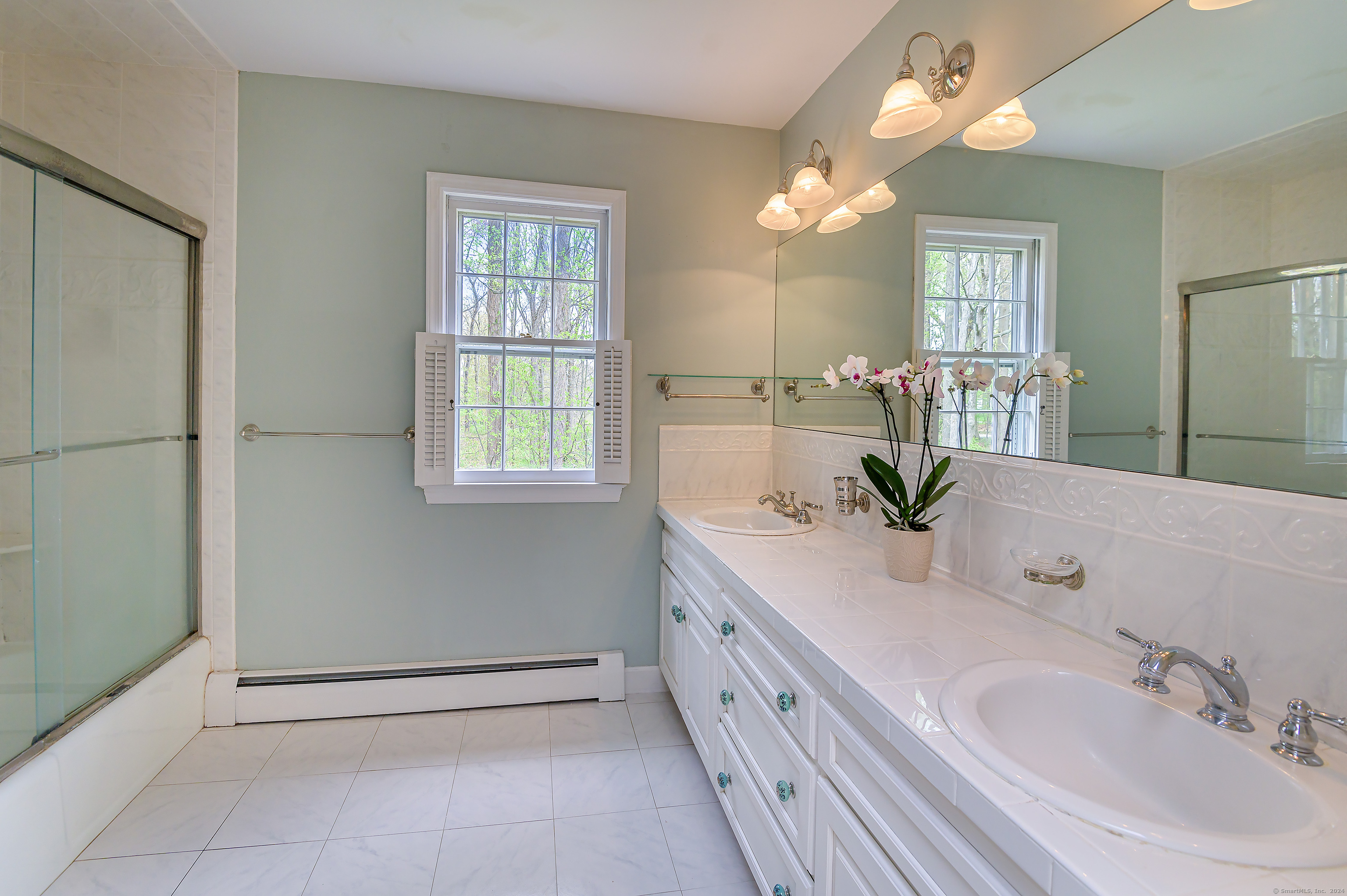 40 Scarlet Oak Drive