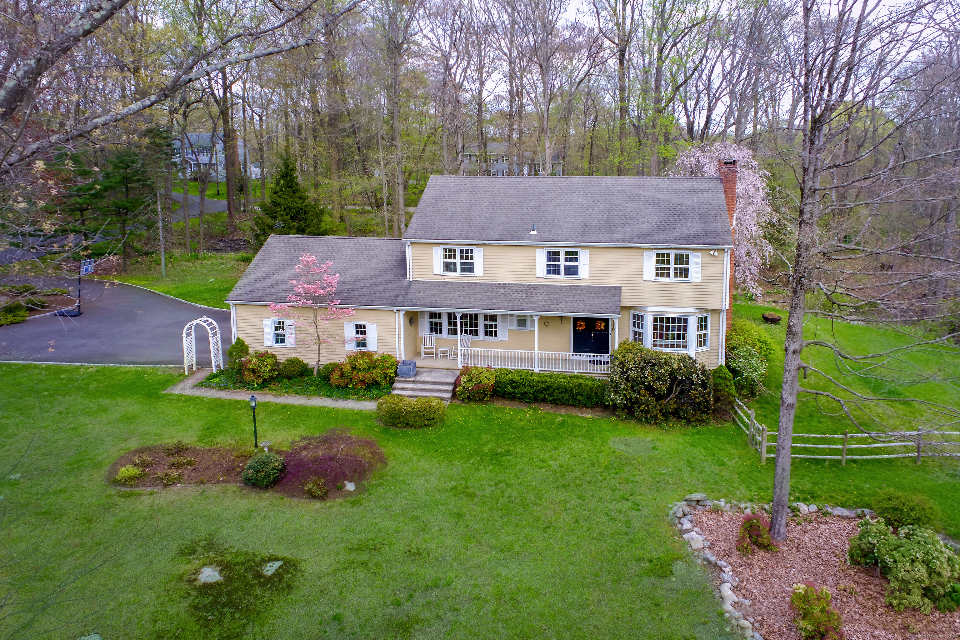 40 Scarlet Oak Drive
