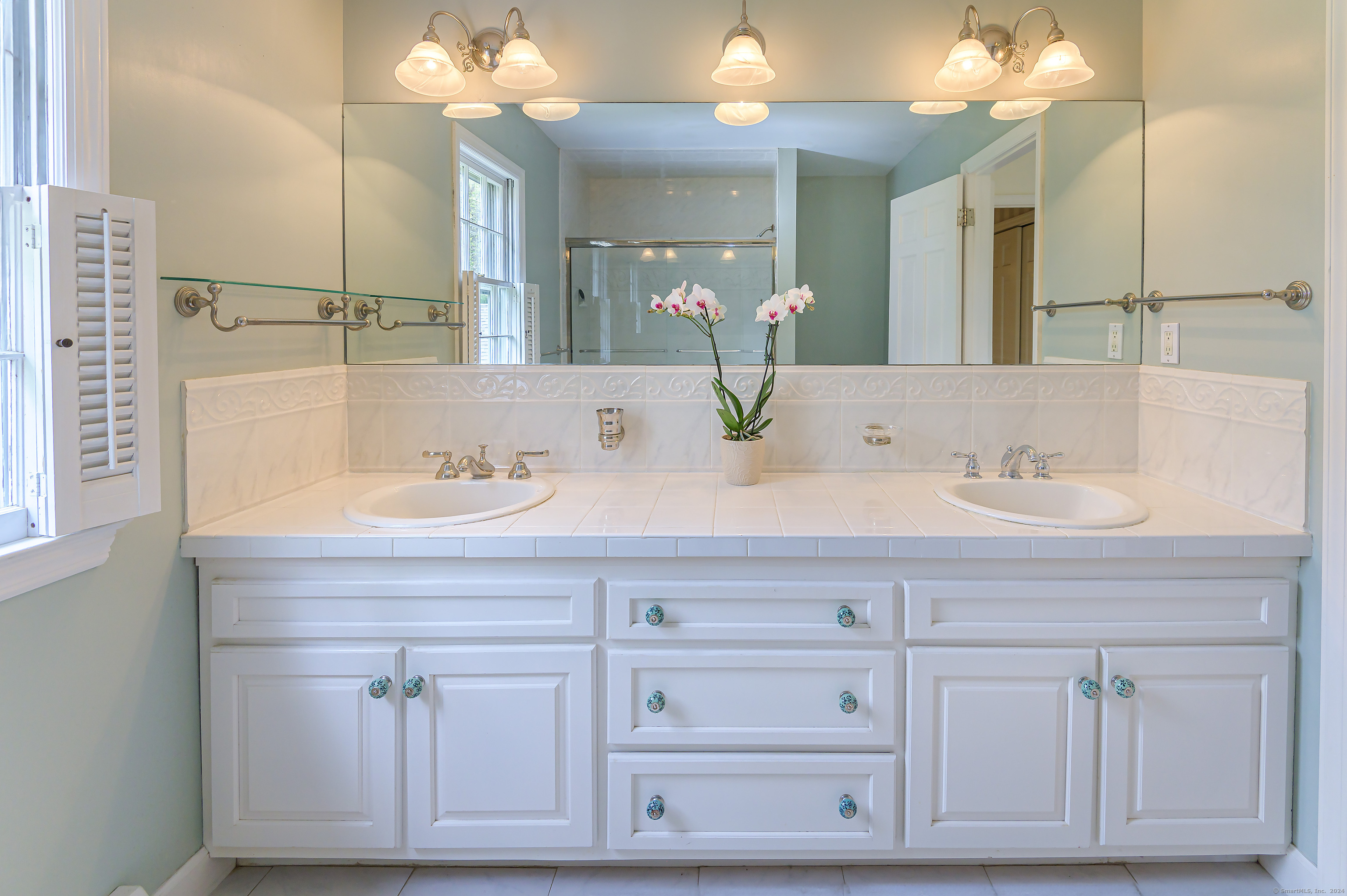 40 Scarlet Oak Drive