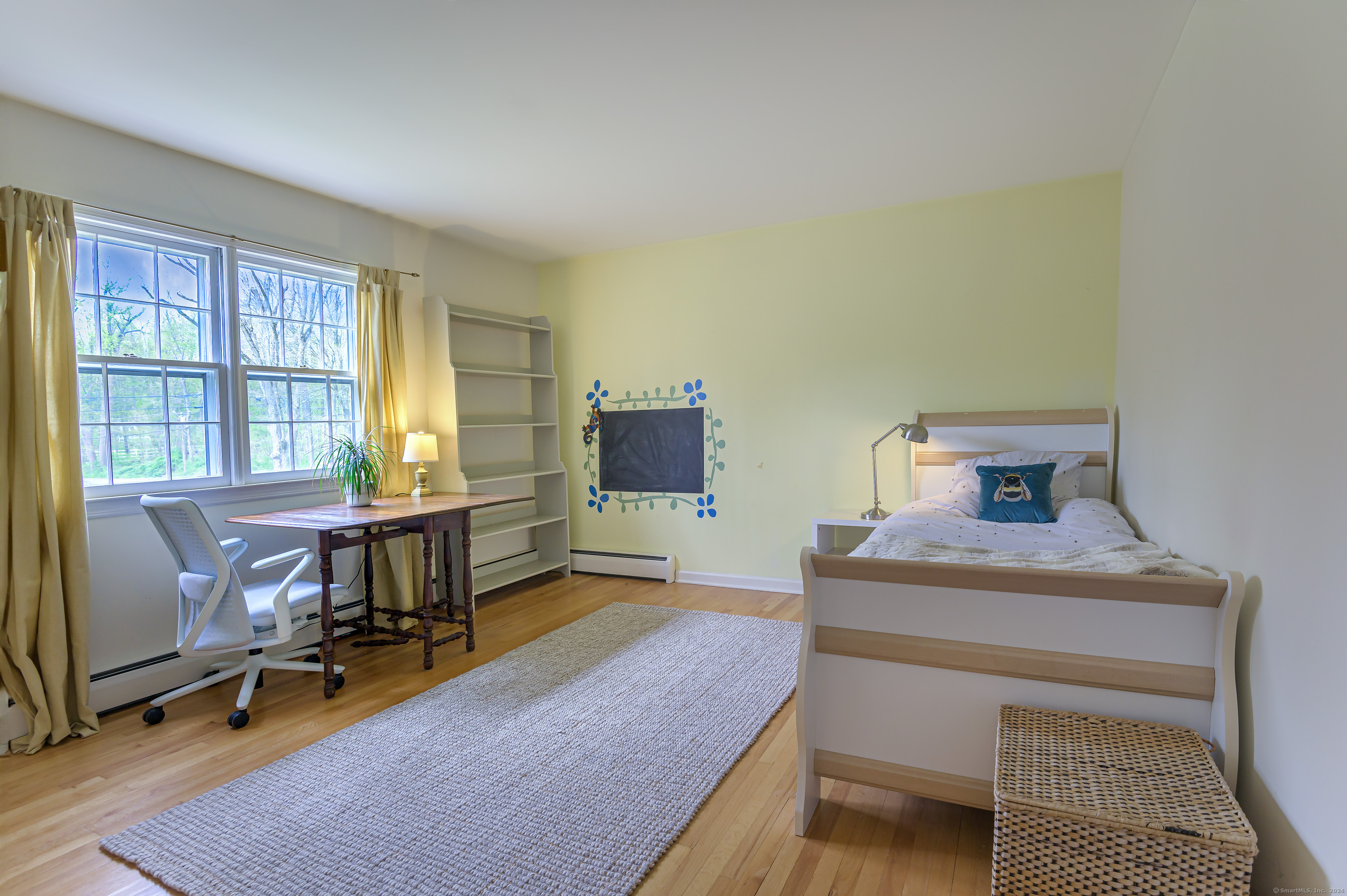 40 Scarlet Oak Drive