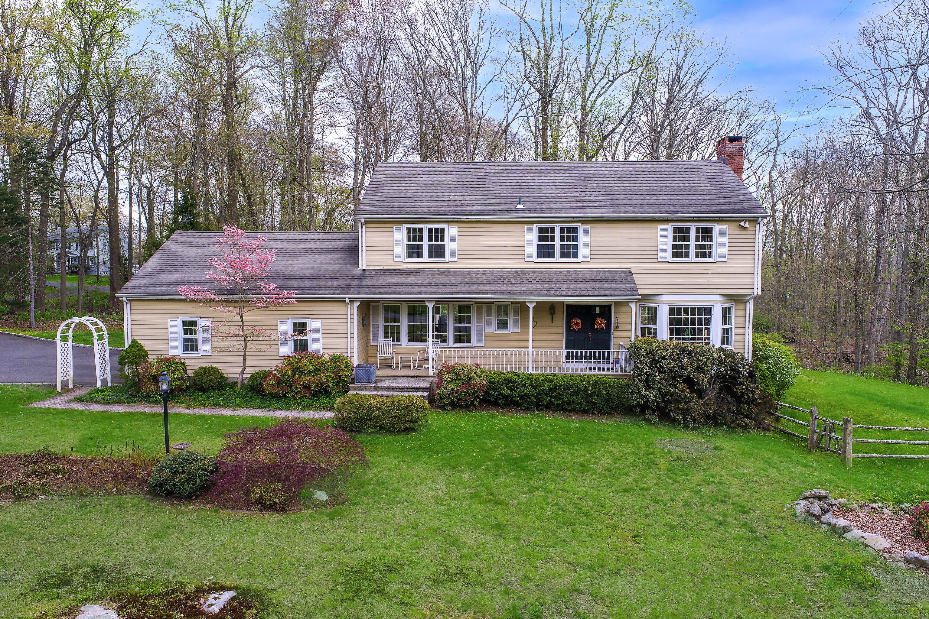 40 Scarlet Oak Drive
