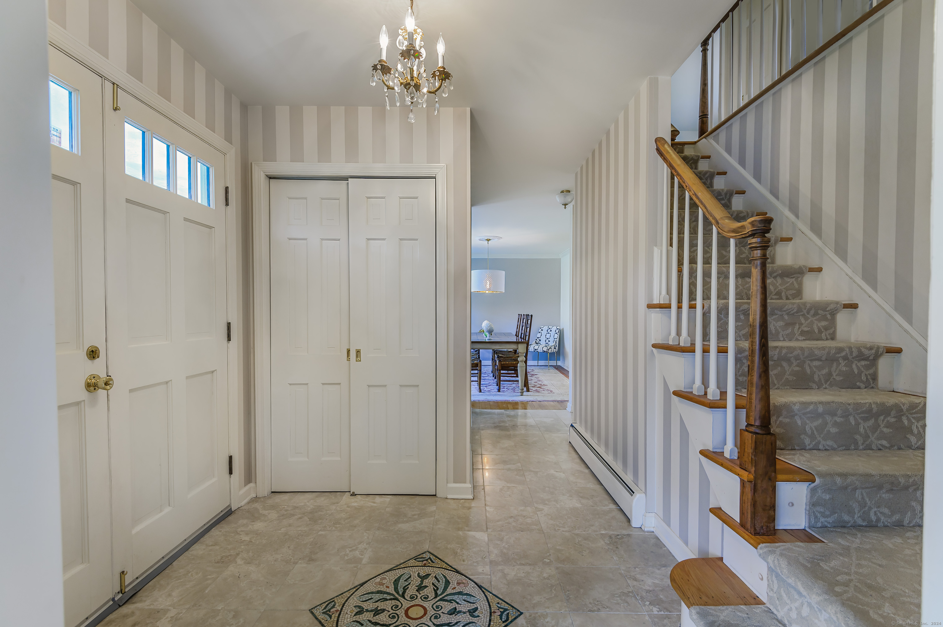 40 Scarlet Oak Drive
