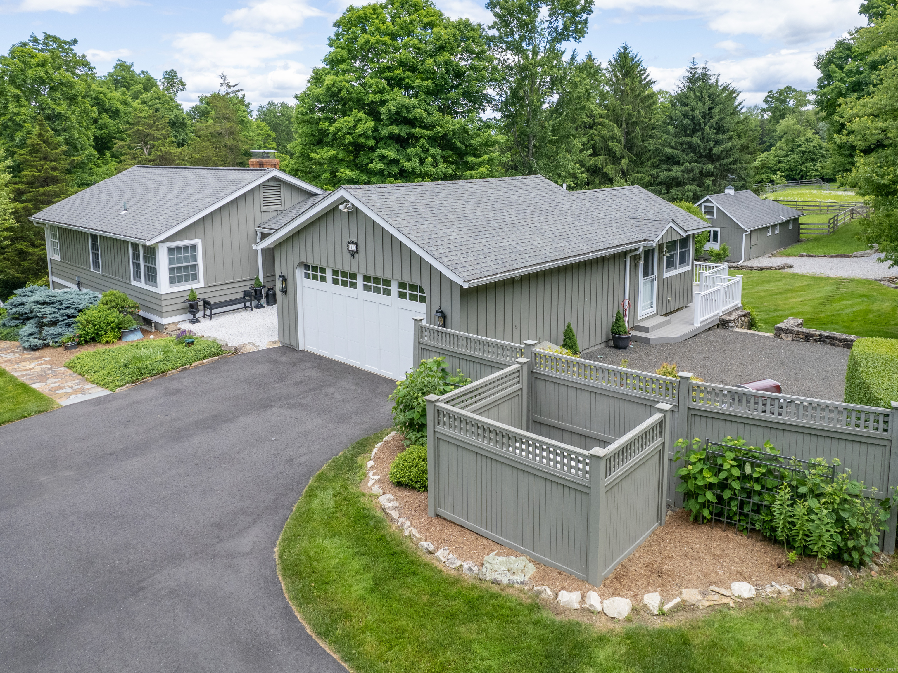 18 Goodsell Hill Road