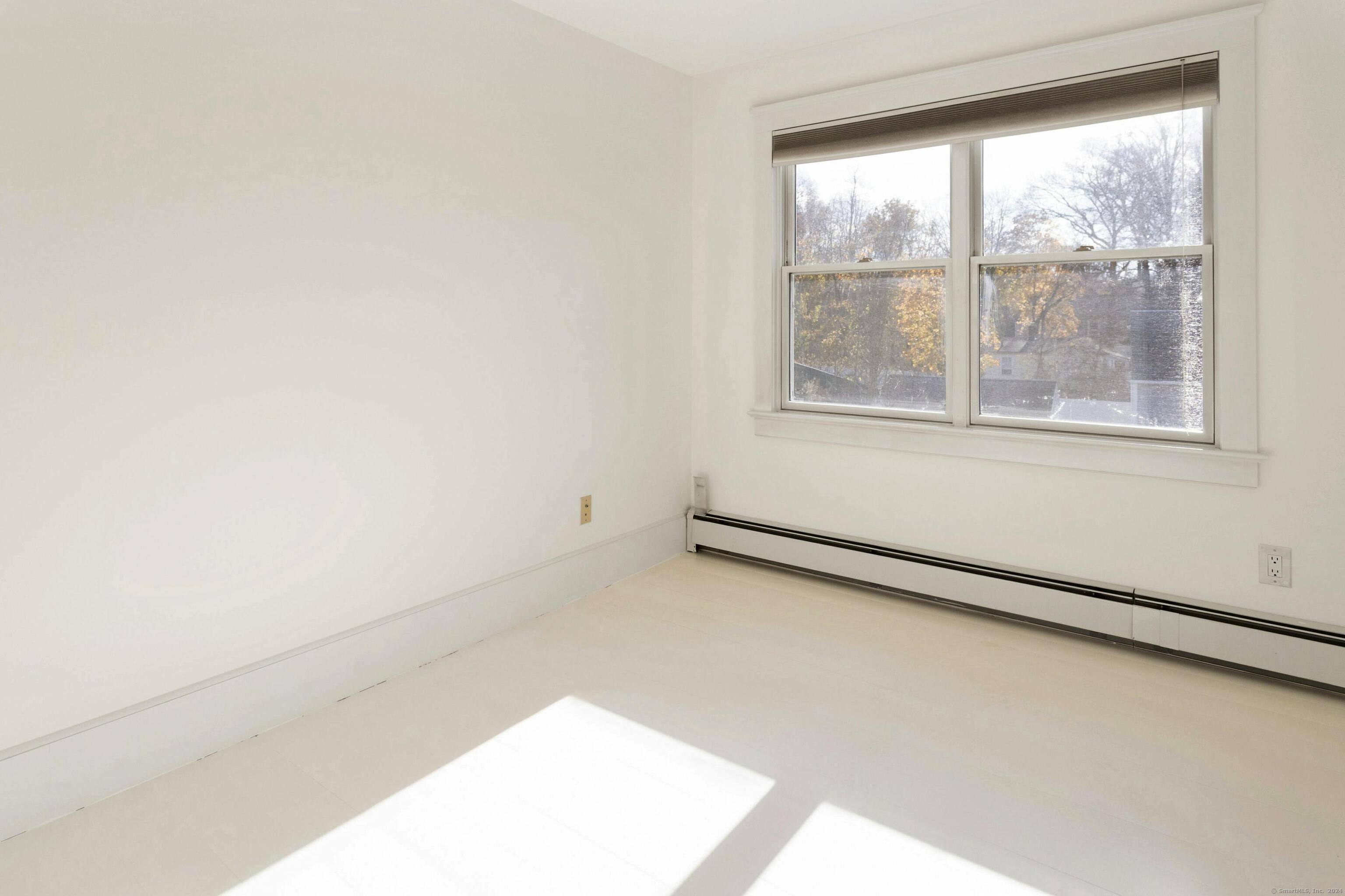 11 Strawberry Hill Road