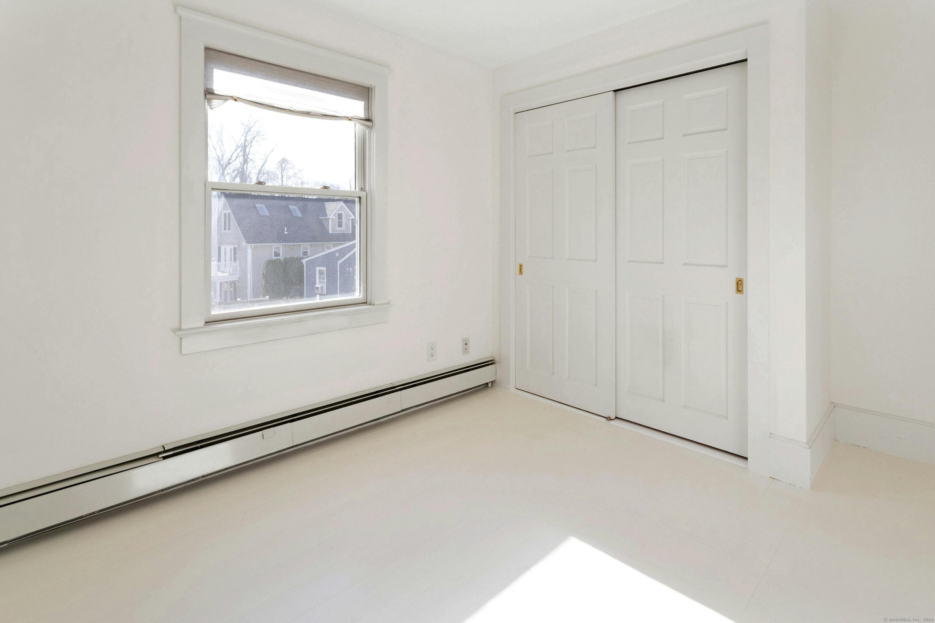 11 Strawberry Hill Road