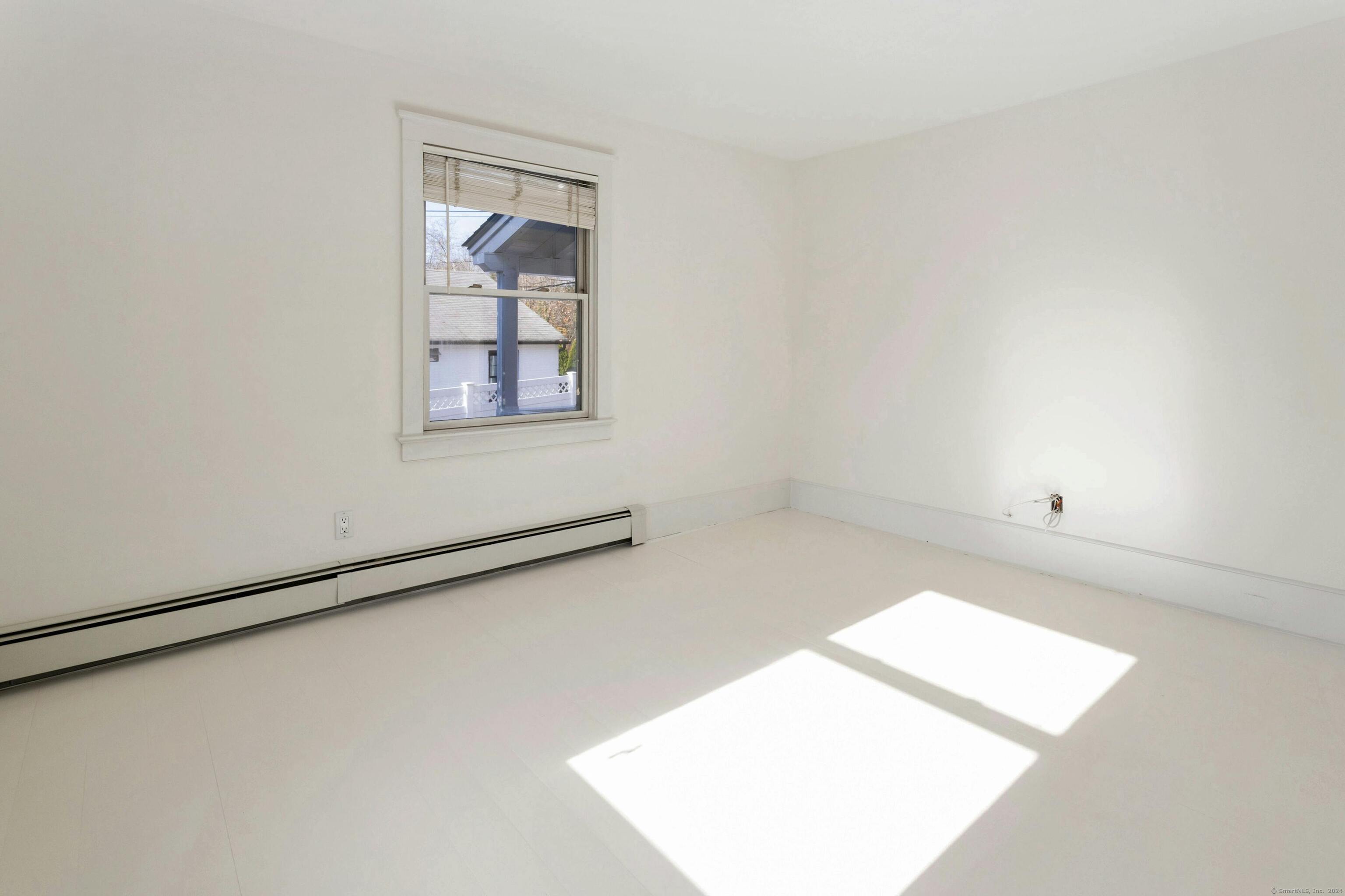 11 Strawberry Hill Road