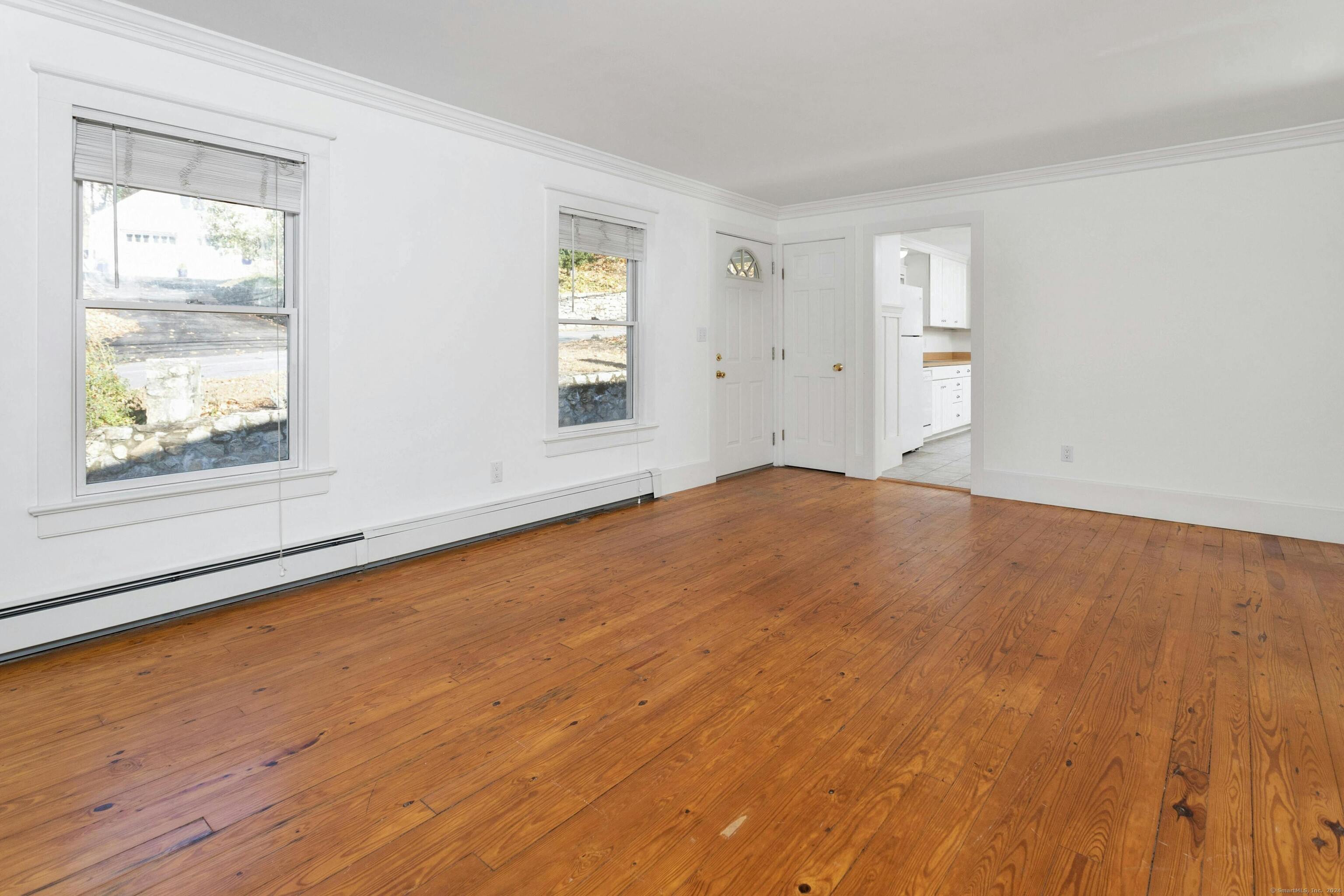 11 Strawberry Hill Road