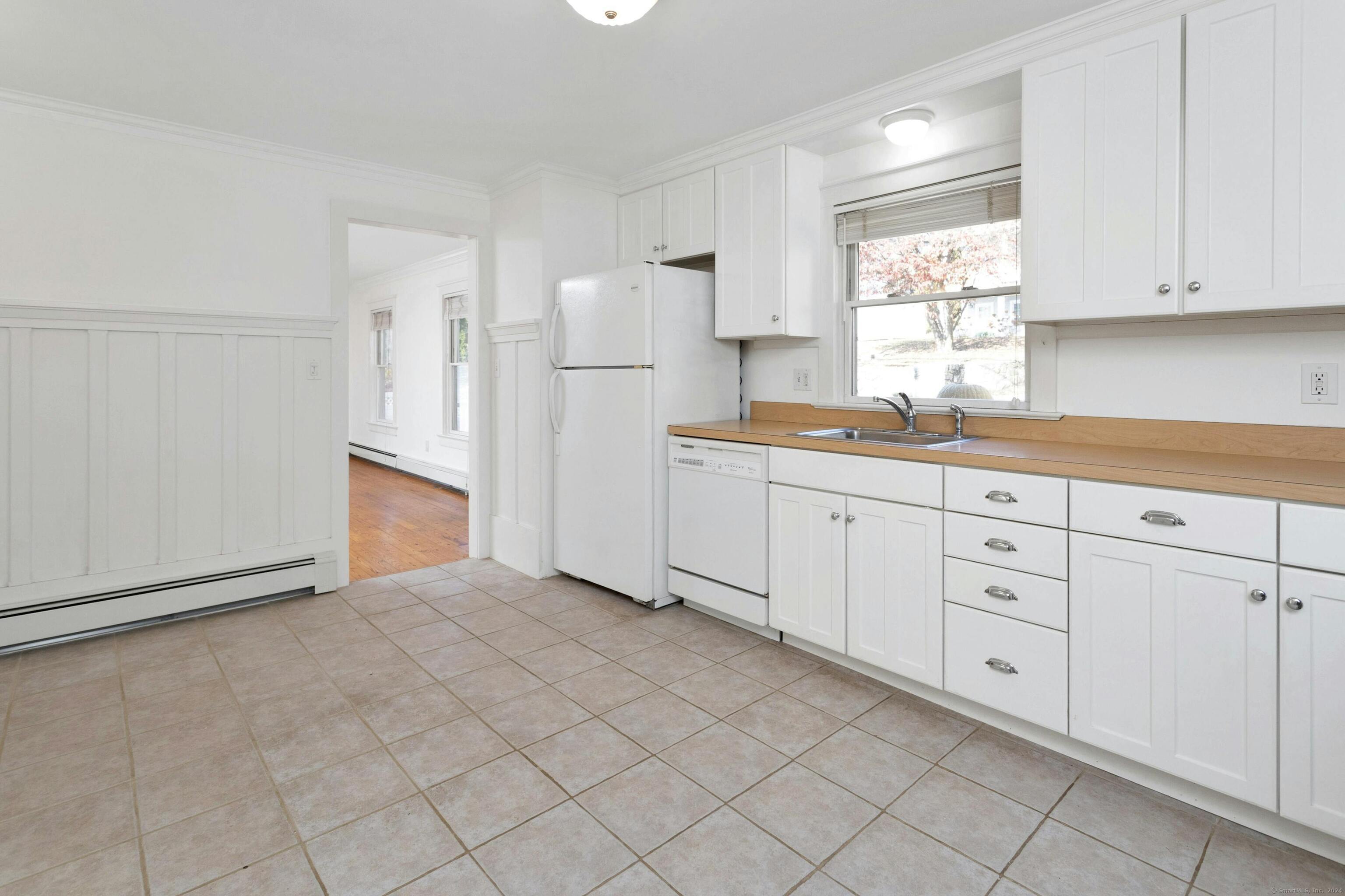 11 Strawberry Hill Road
