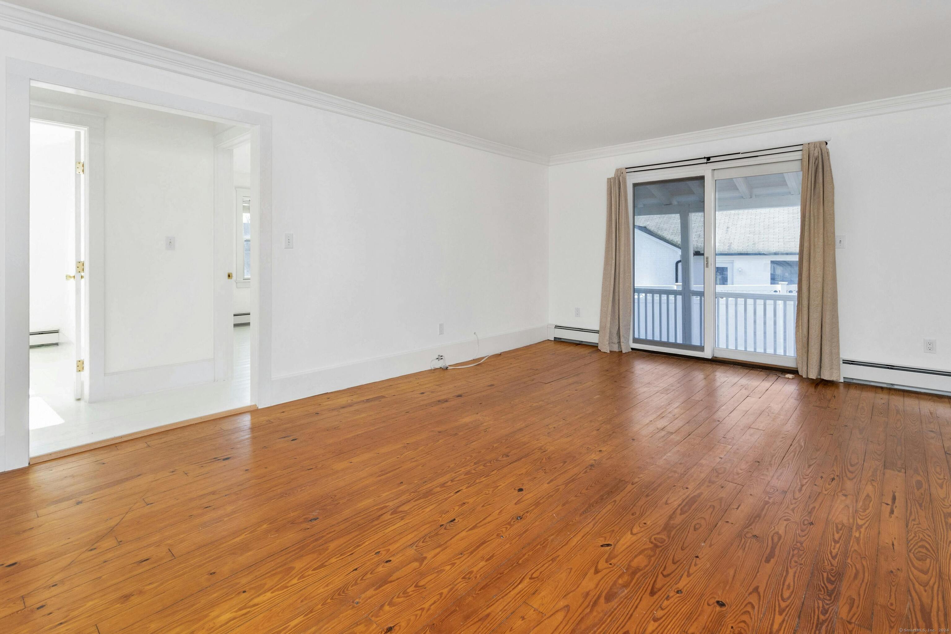 11 Strawberry Hill Road