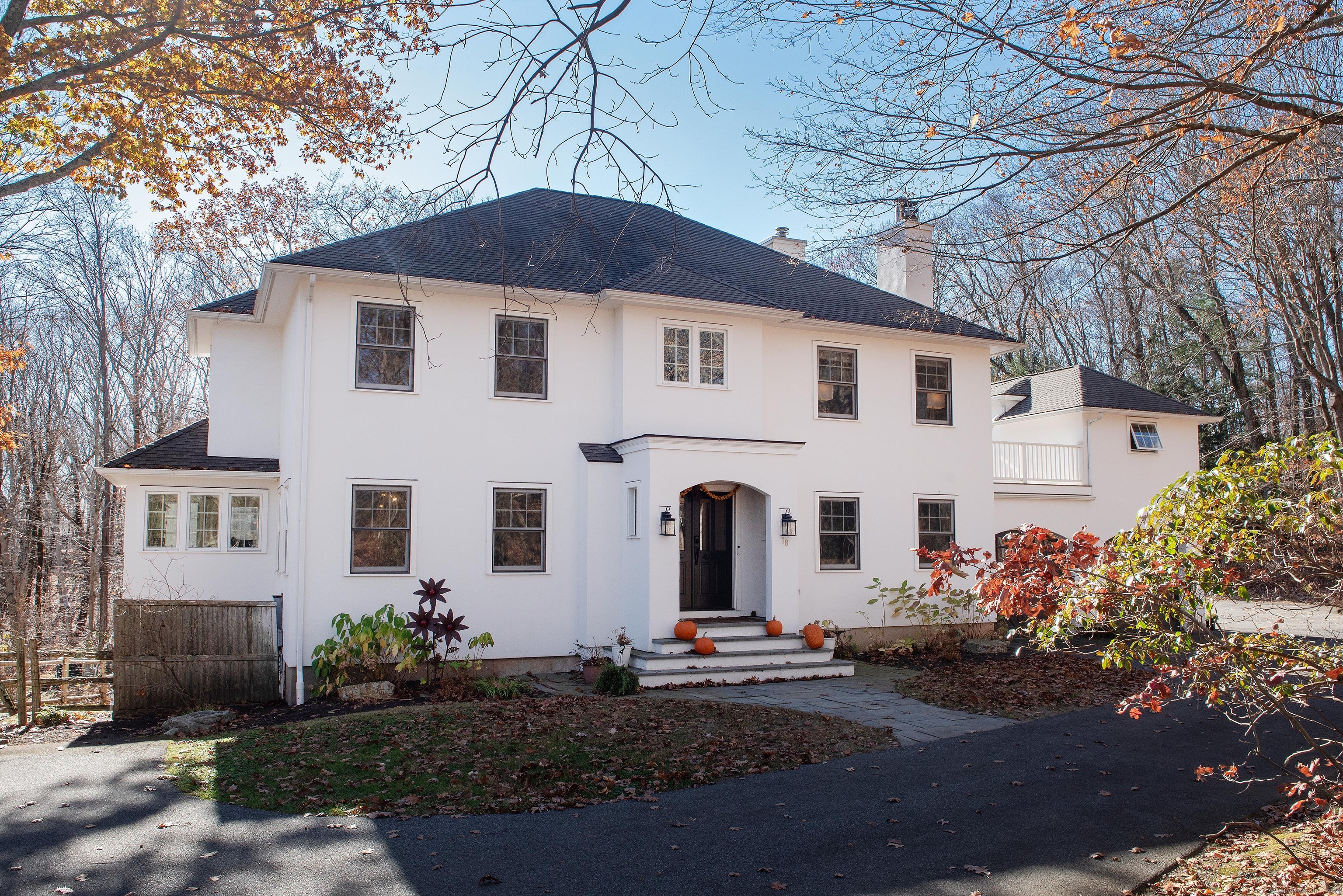 18 Cardinal Court