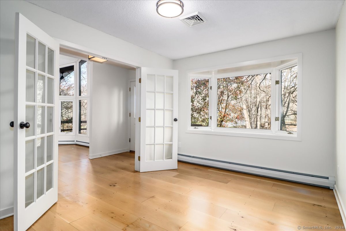 10 Whitlock Lane