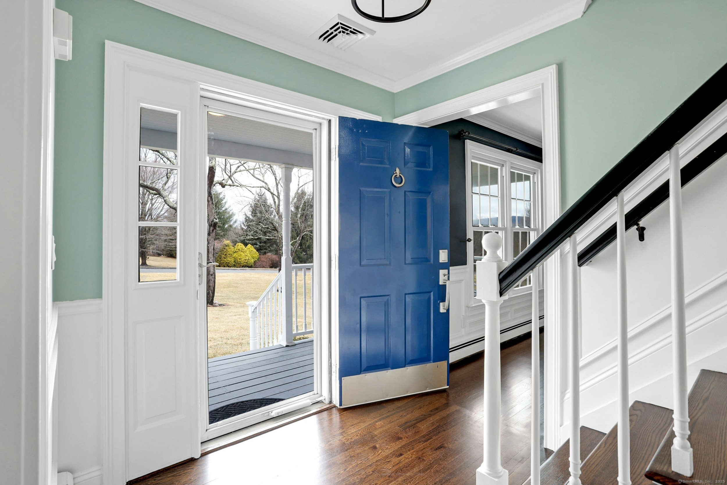 19 Country Farm Lane