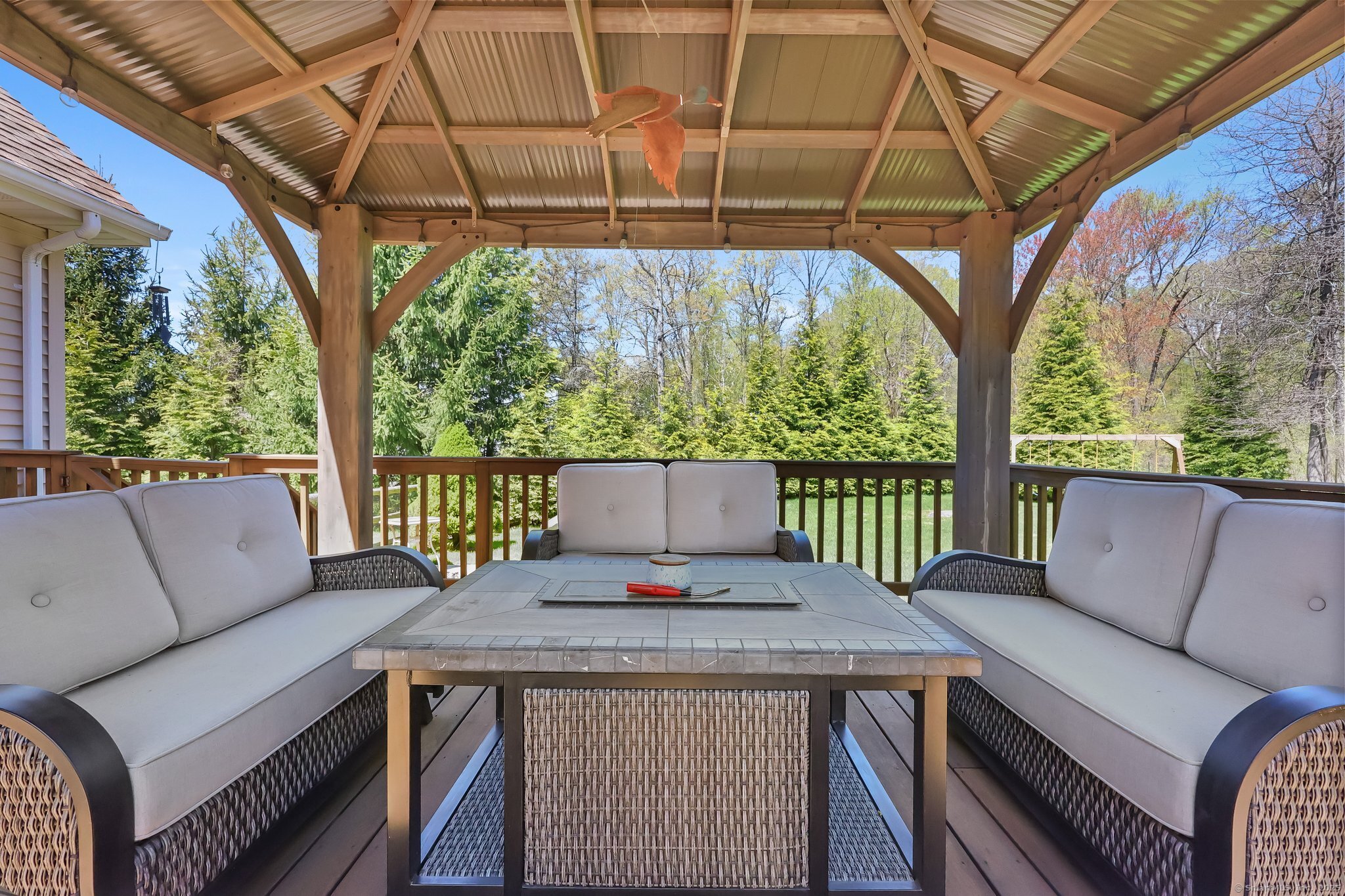 4 Walnut Ridge Road