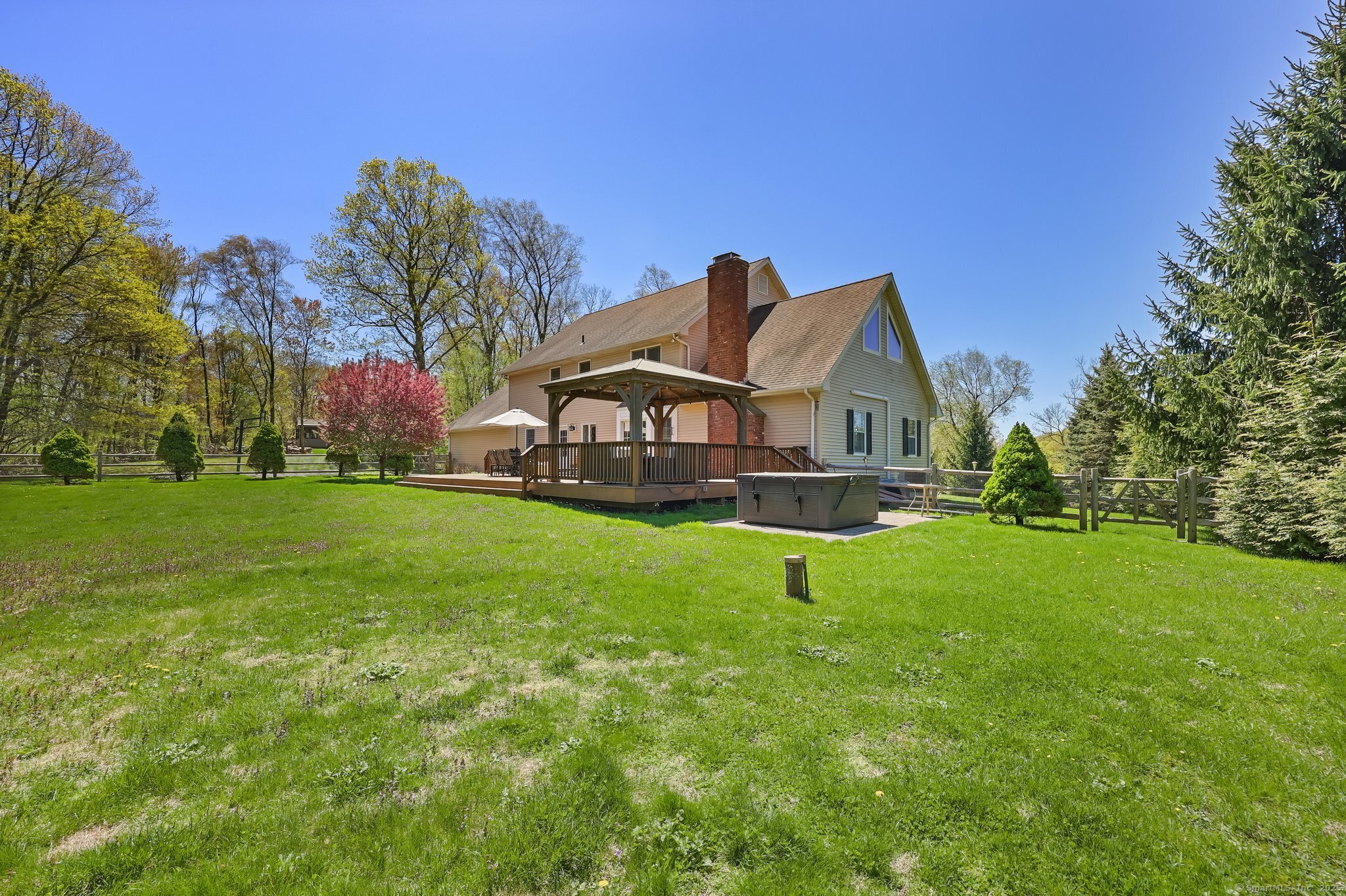 4 Walnut Ridge Road