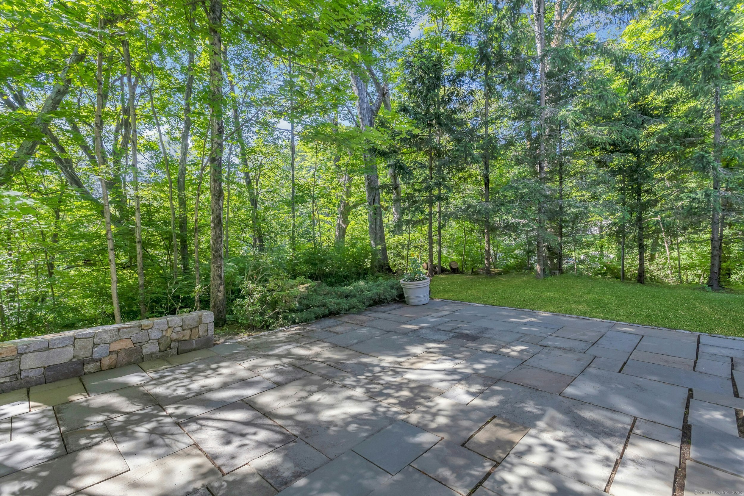 73 Lakeside Drive
