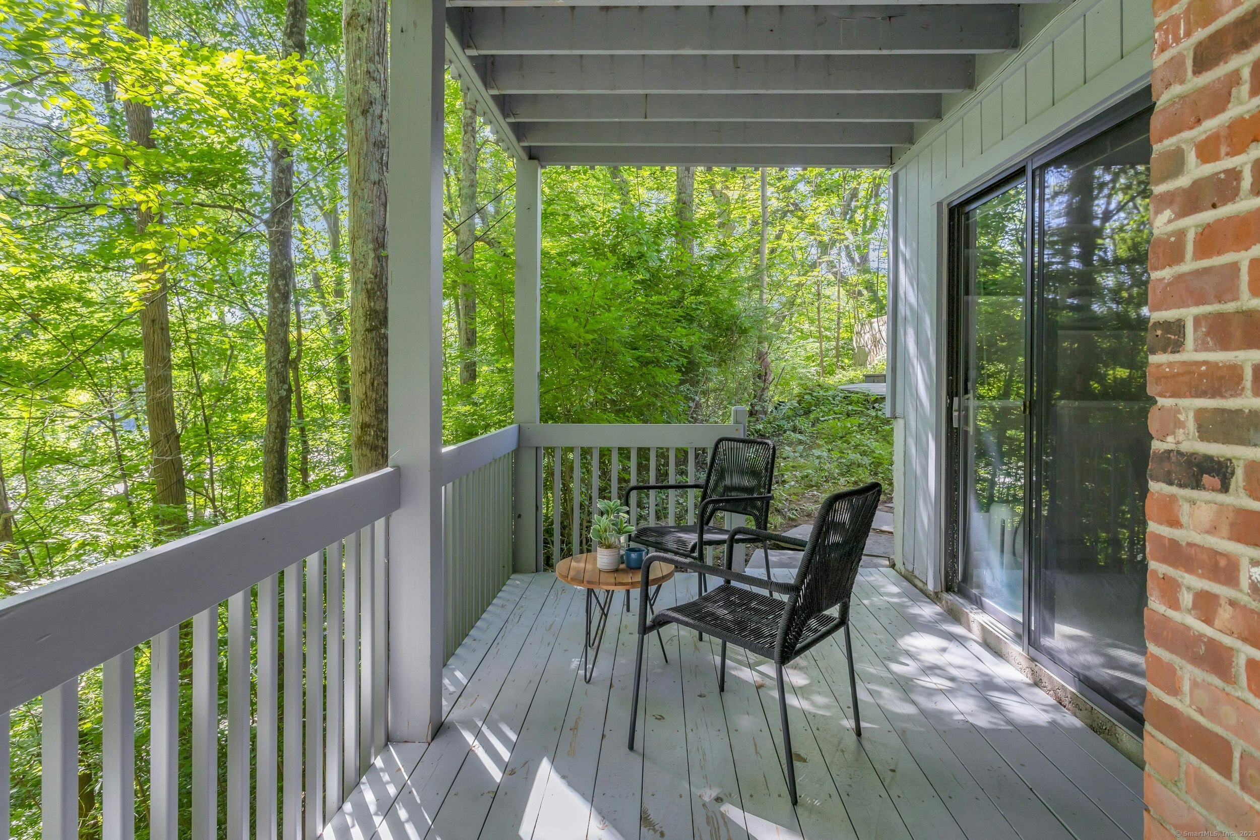 73 Lakeside Drive