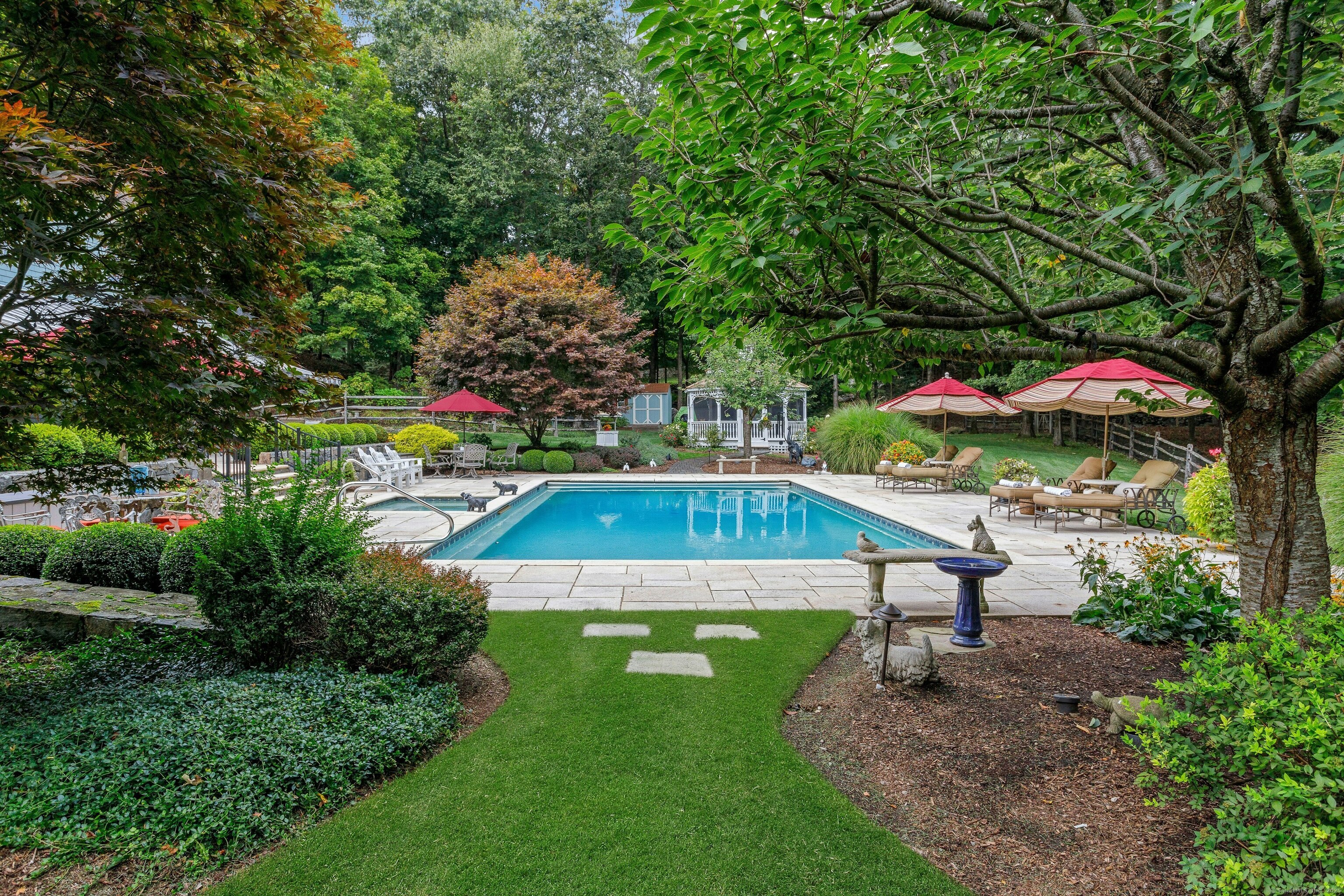 4 Lynch Brook Lane