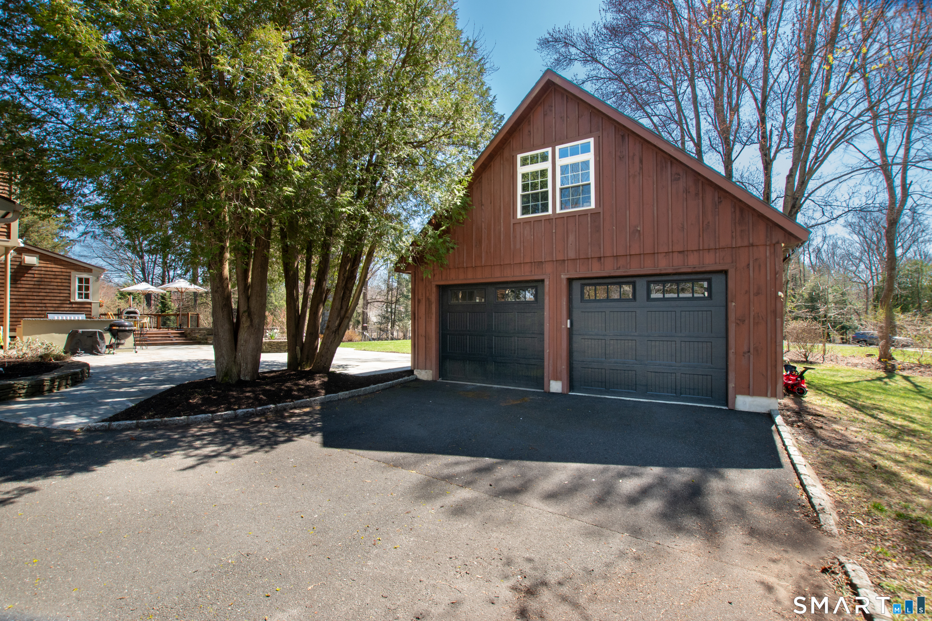 87 Cedar Lane