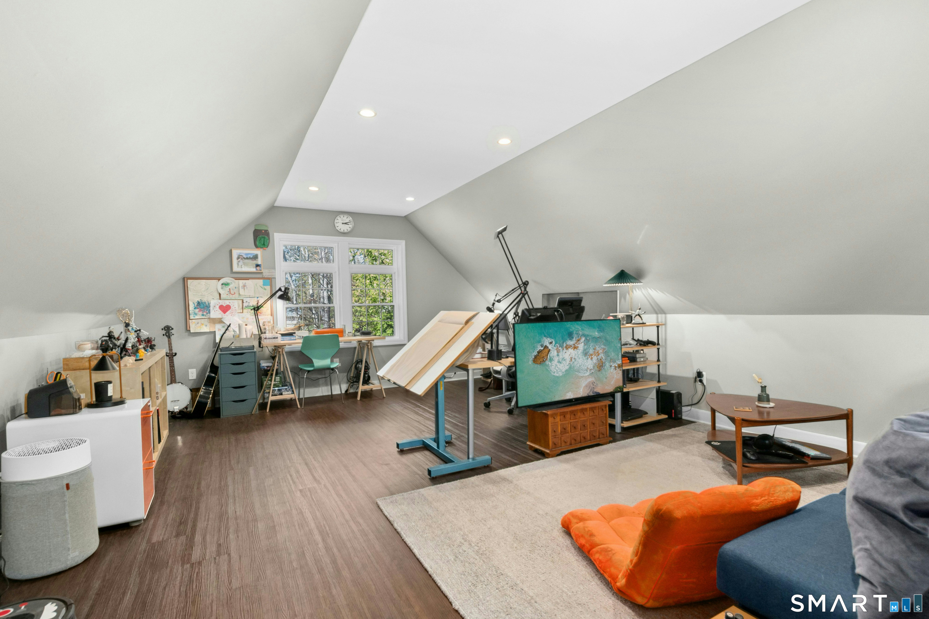 87 Cedar Lane