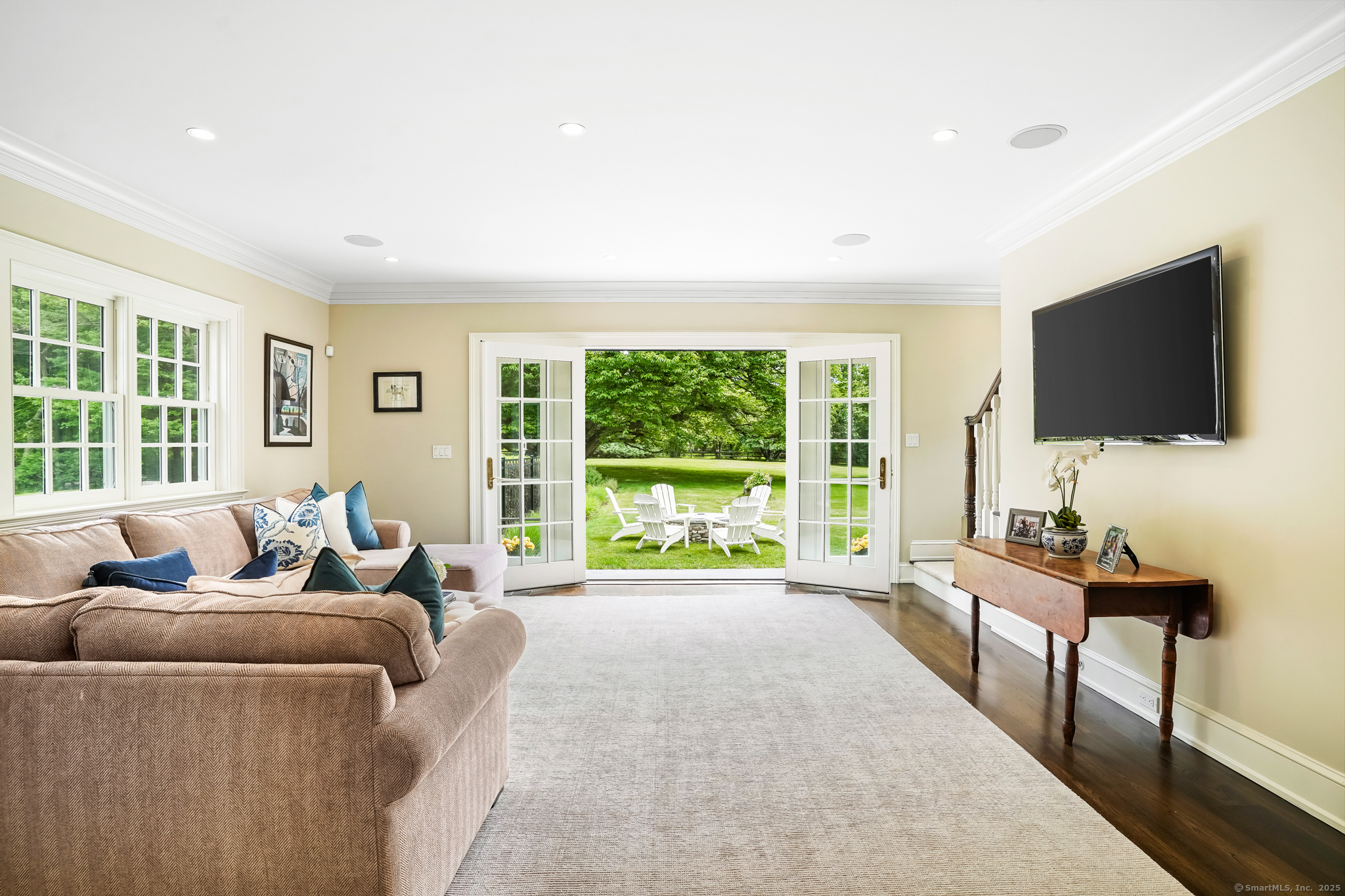 1191 Oenoke Ridge