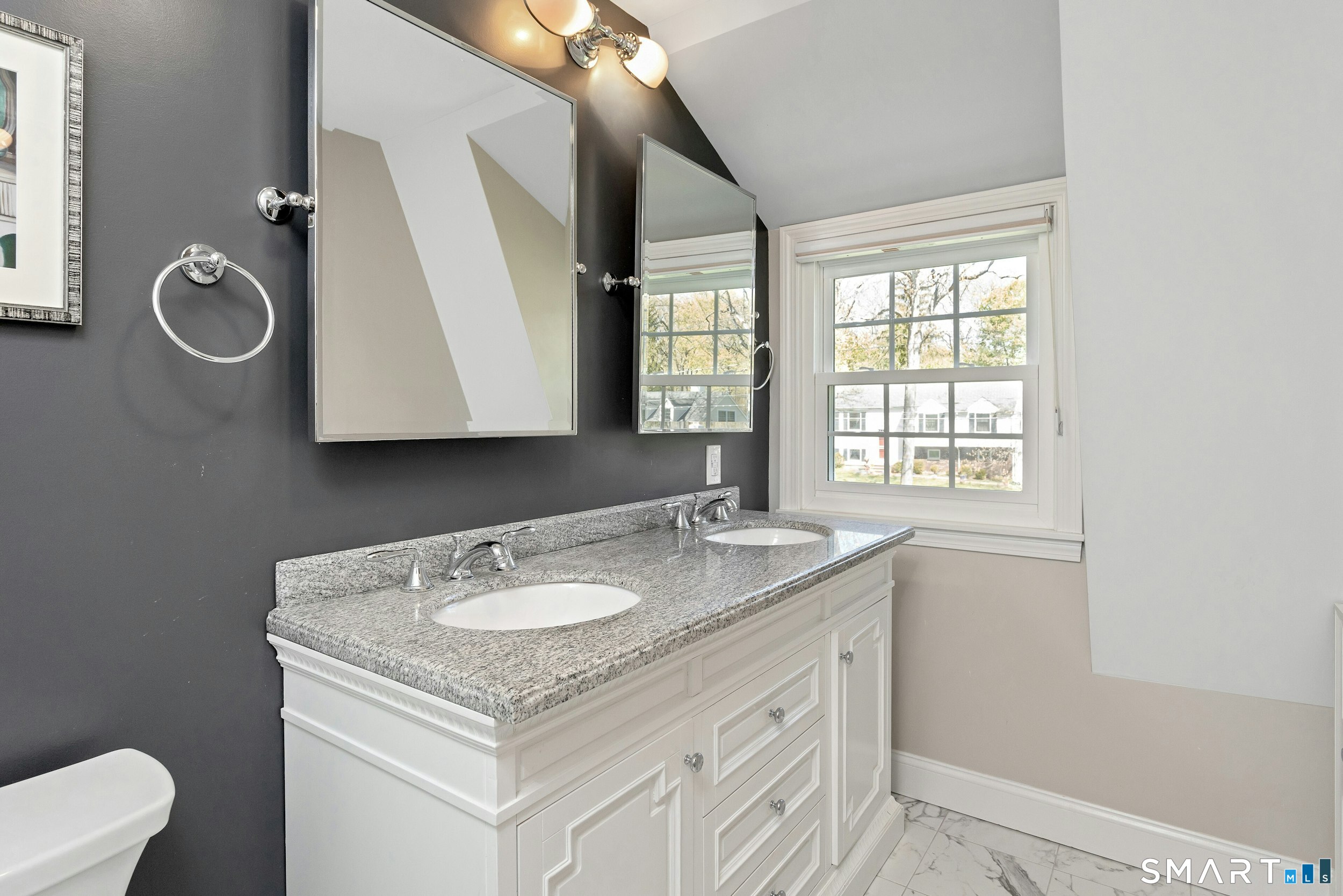 15 Serfilippi Lane