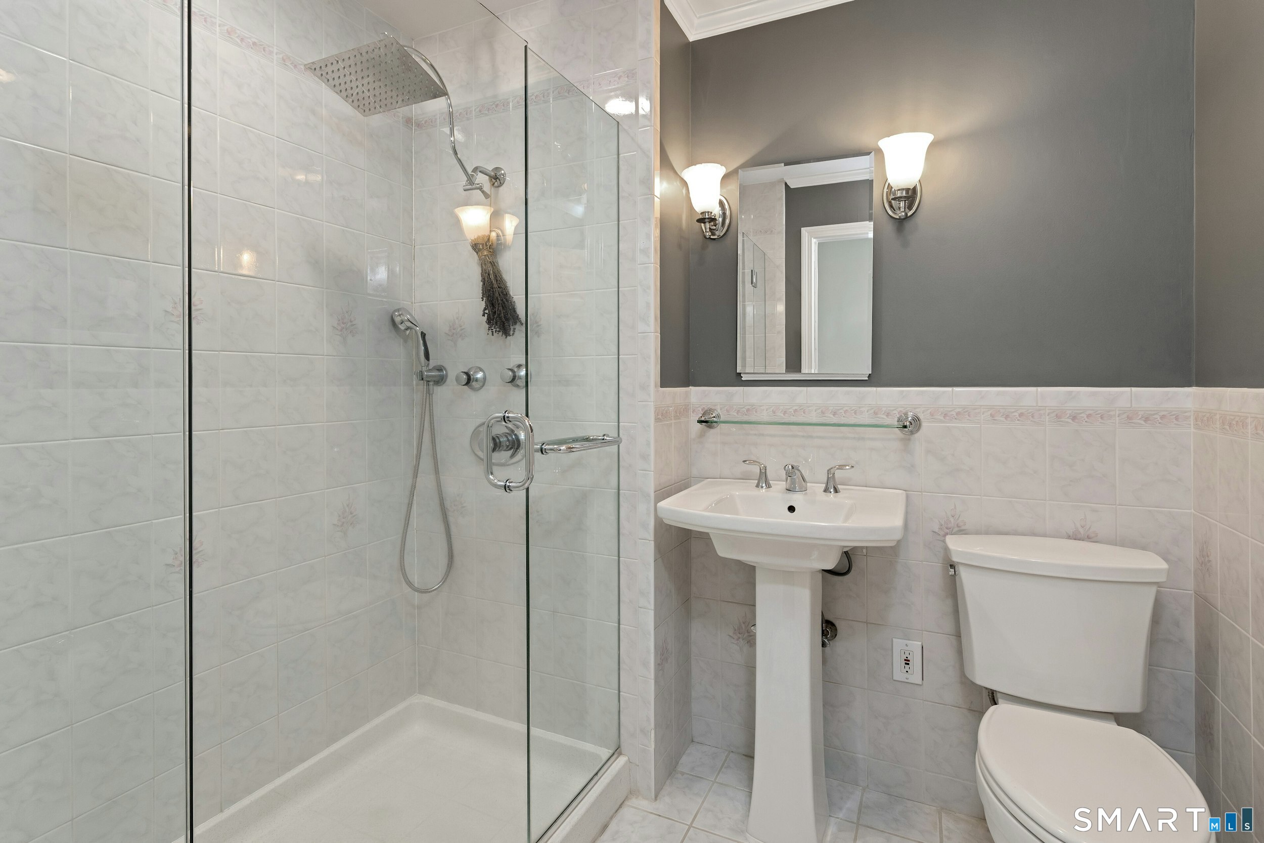 15 Serfilippi Lane