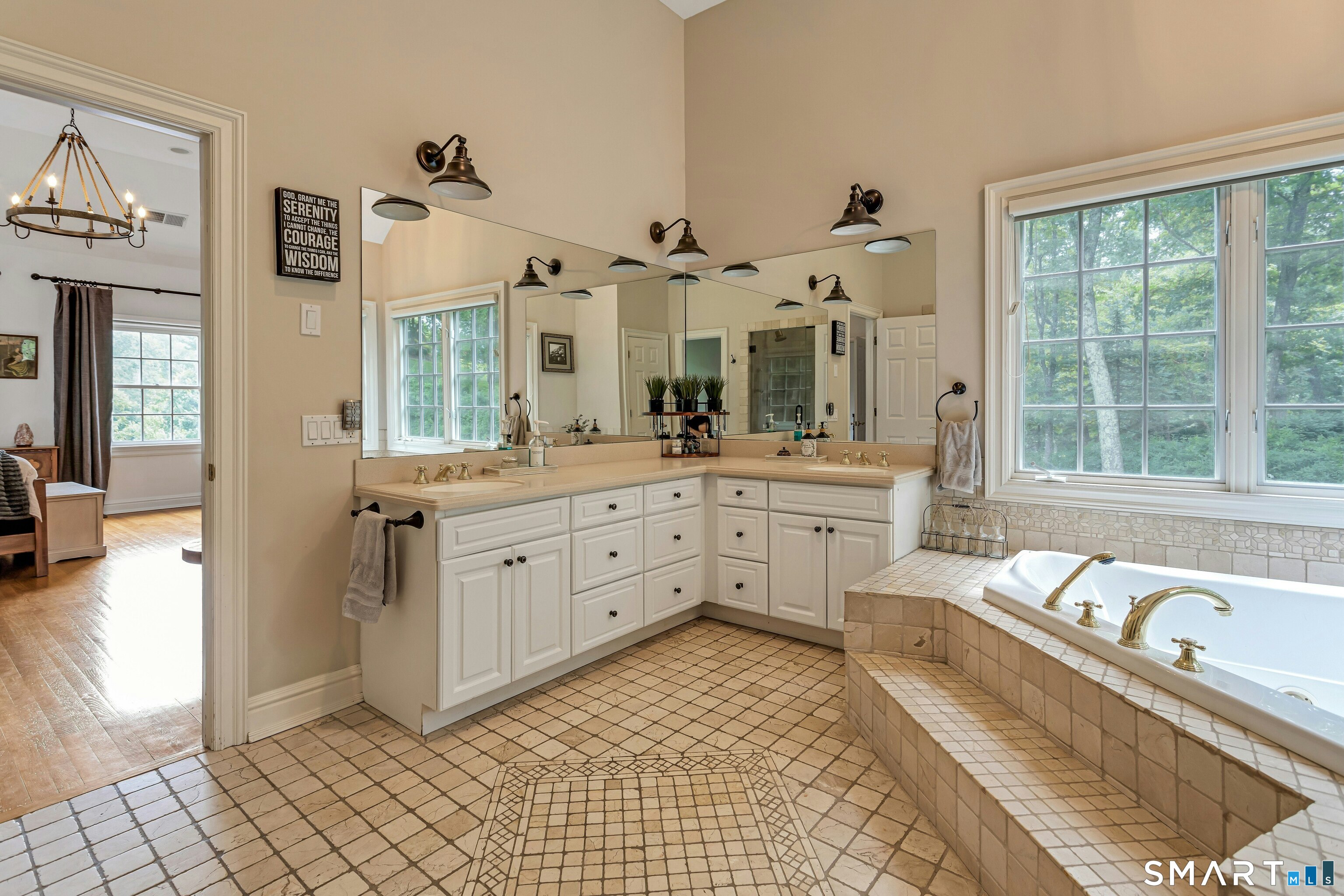 14 Turtle Ridge Court