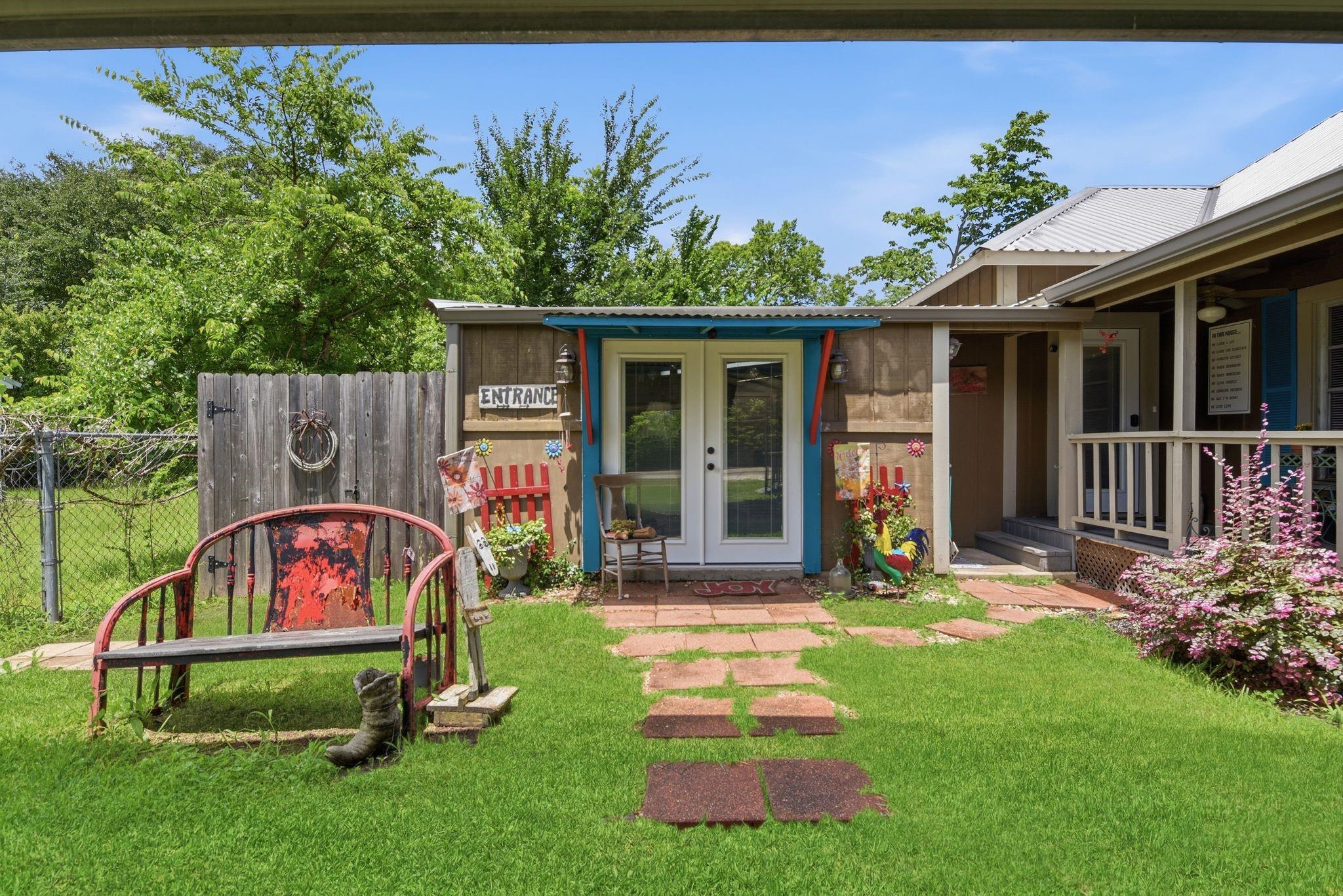 9282 State Highway 75 S