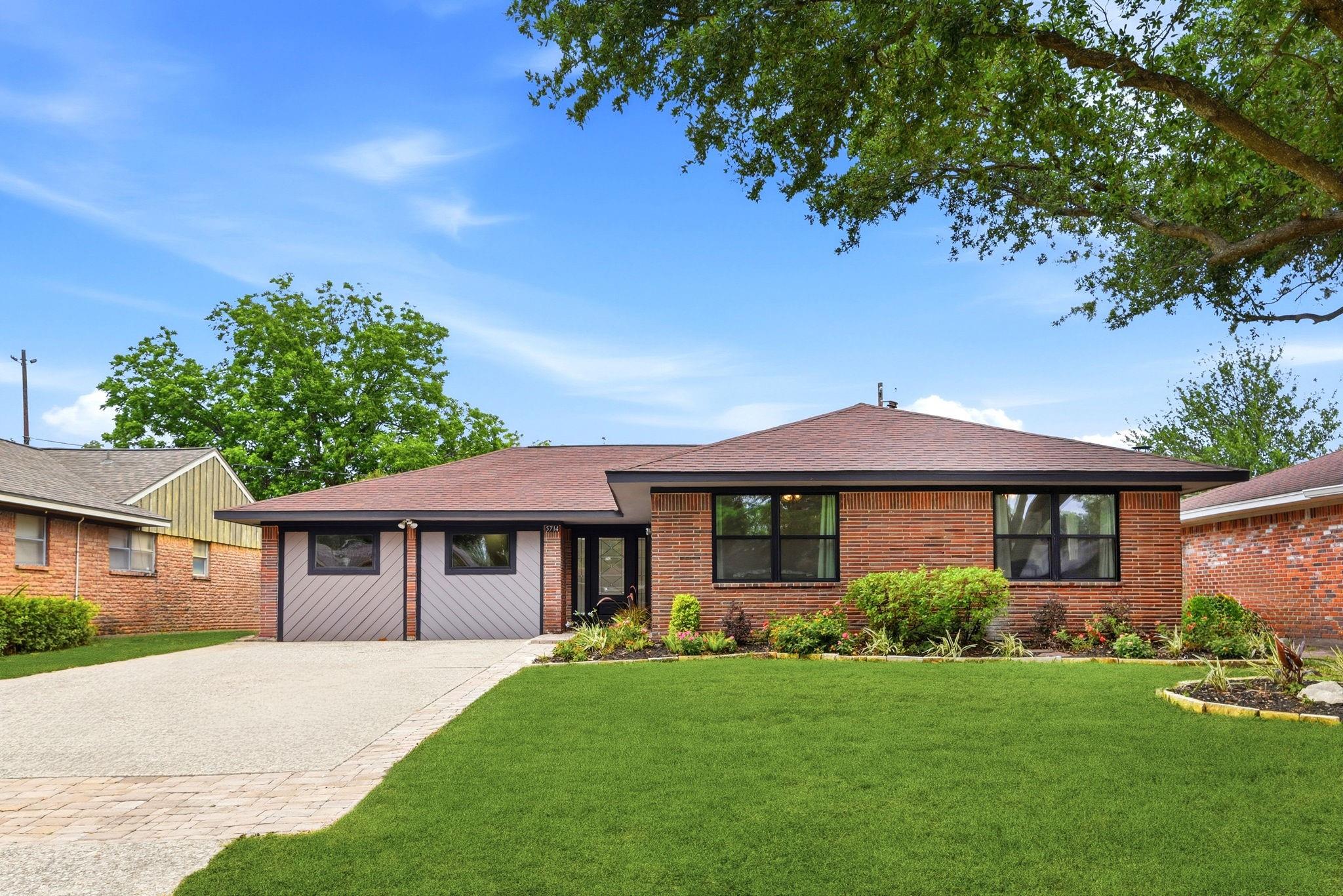 5714 Nina Lee Lane
